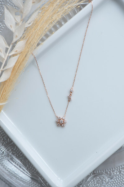 18K Palesa Diamond Necklace