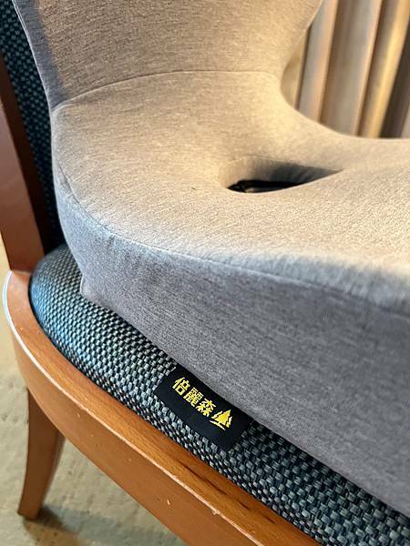 輕盈寶寶推薦NQ彈力美臀坐墊，從來沒坐過這麼舒服的坐墊