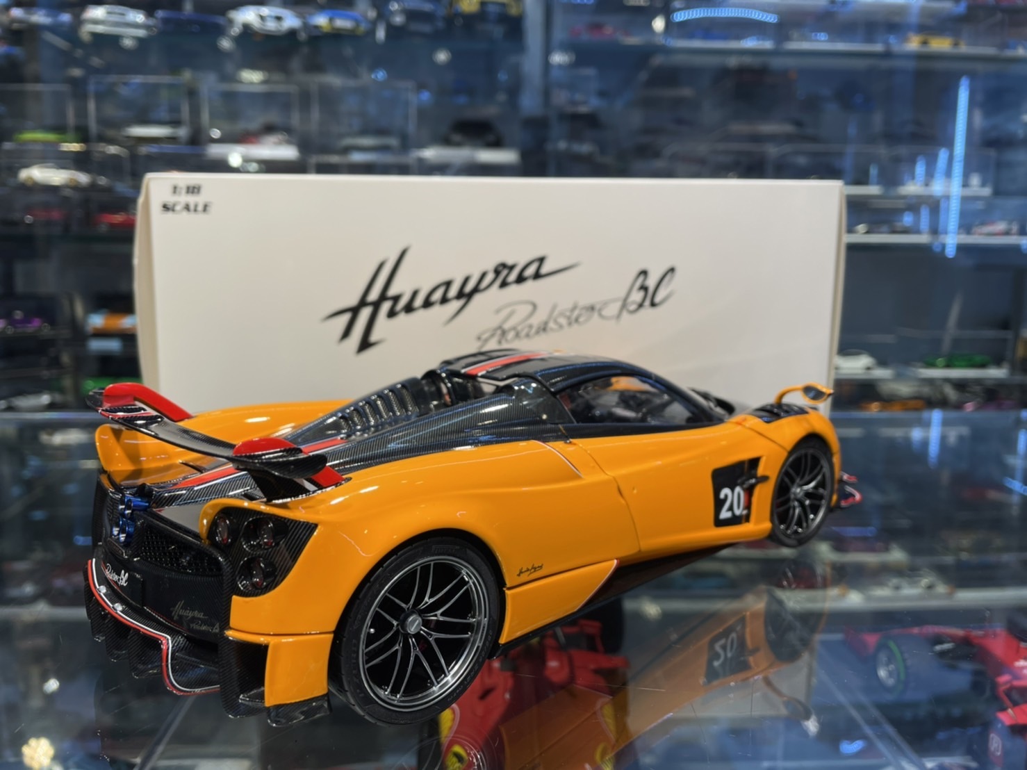 模型/プラモデルLCD1:18 パガニPAGANI - 模型/プラモデル