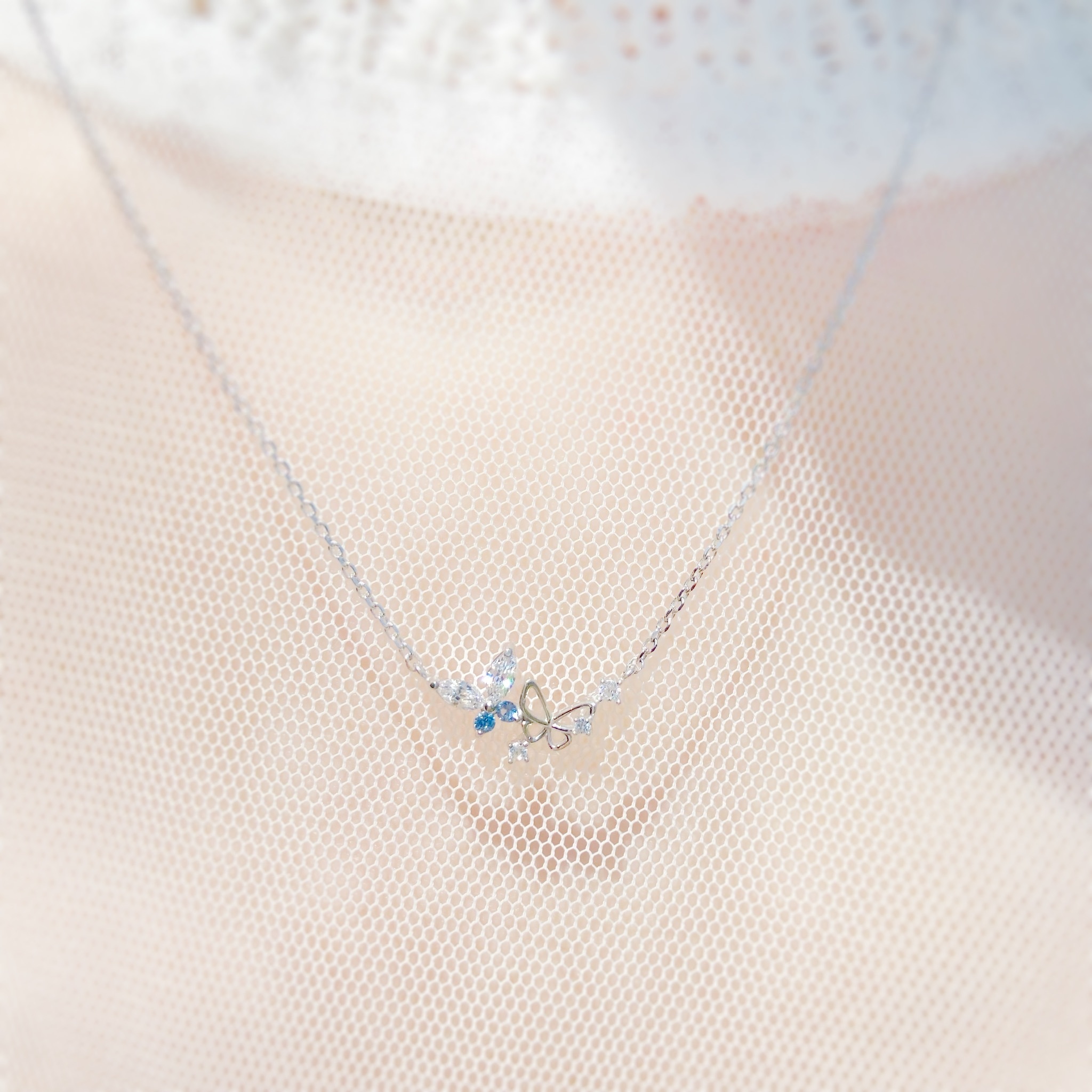 | 925純銀・厚鍍白金・ 厚鍍玫瑰金 | 最初的蝴蝶項鍊 (銀/玫瑰金) | NE0556 |