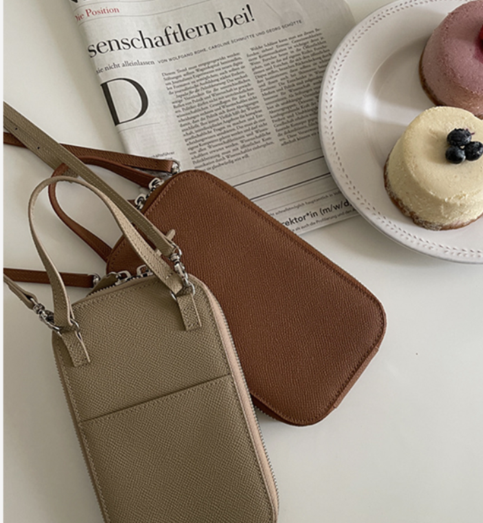 The Ally Lisha Crossbag 牛皮手機包