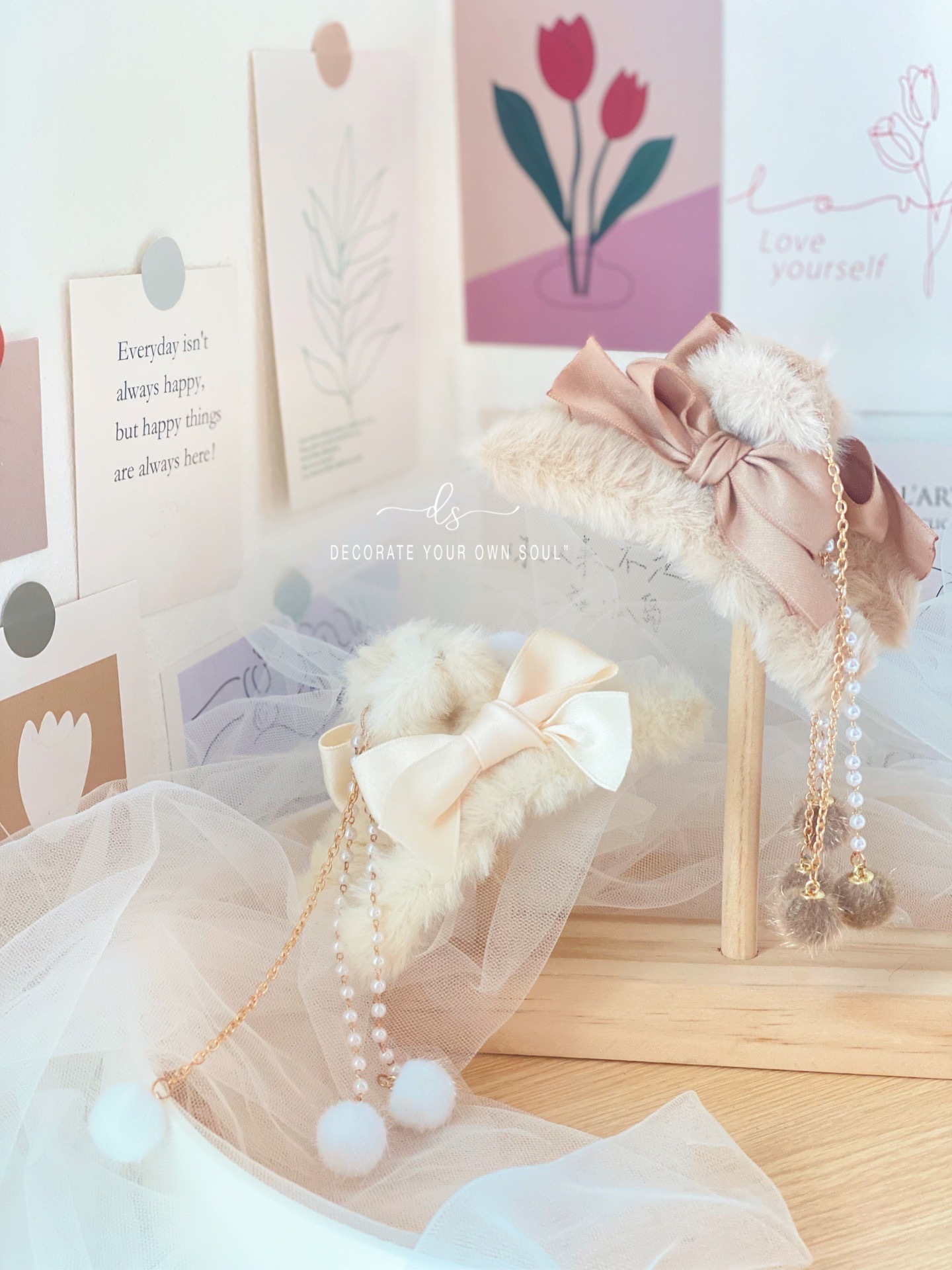 Furry Ball Pearl Tassel Chain Hair Claw