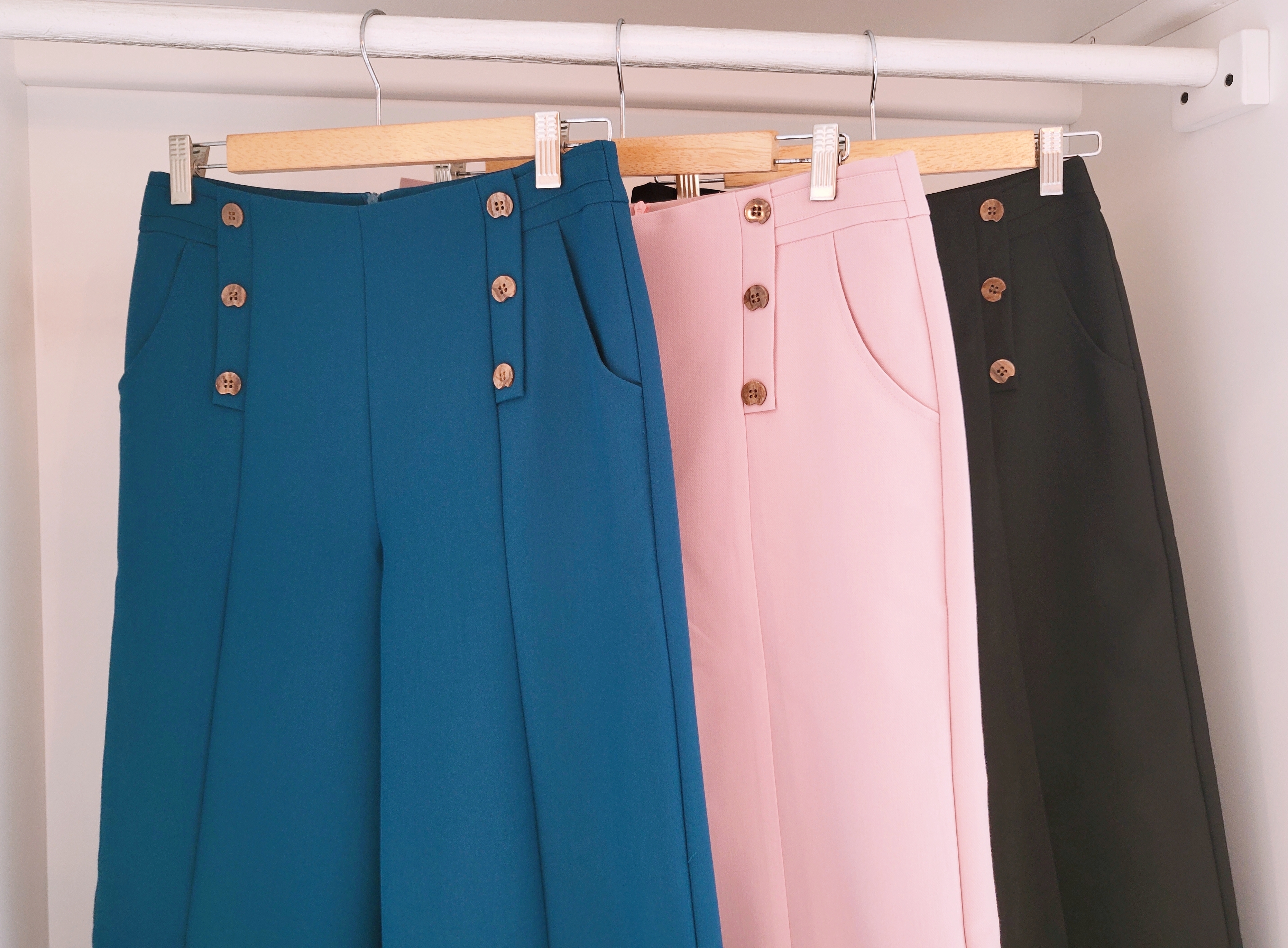 ZIP BACK BUTTON CULOTTES