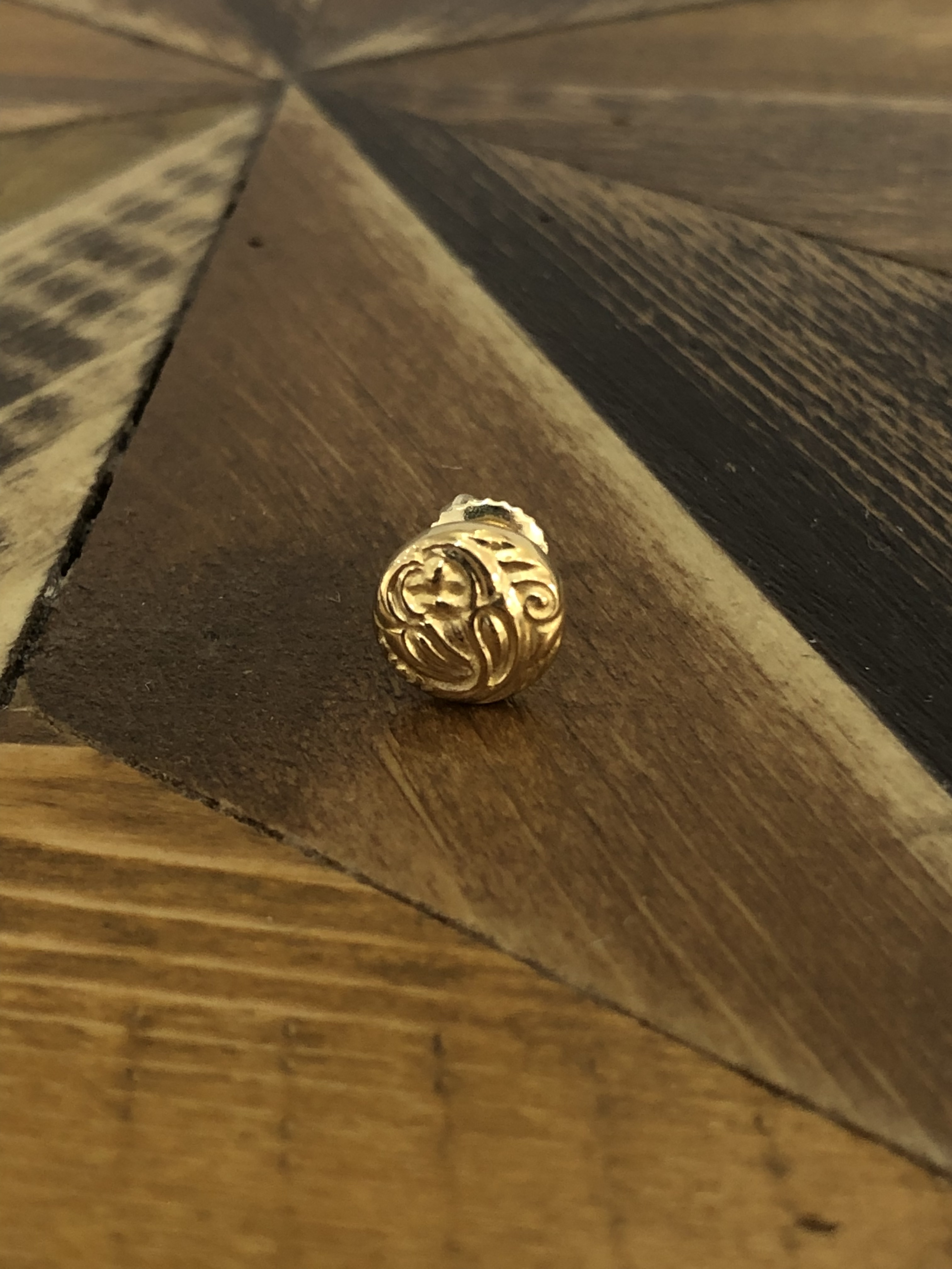 22k Yellow Gold Nest Stud Earring
