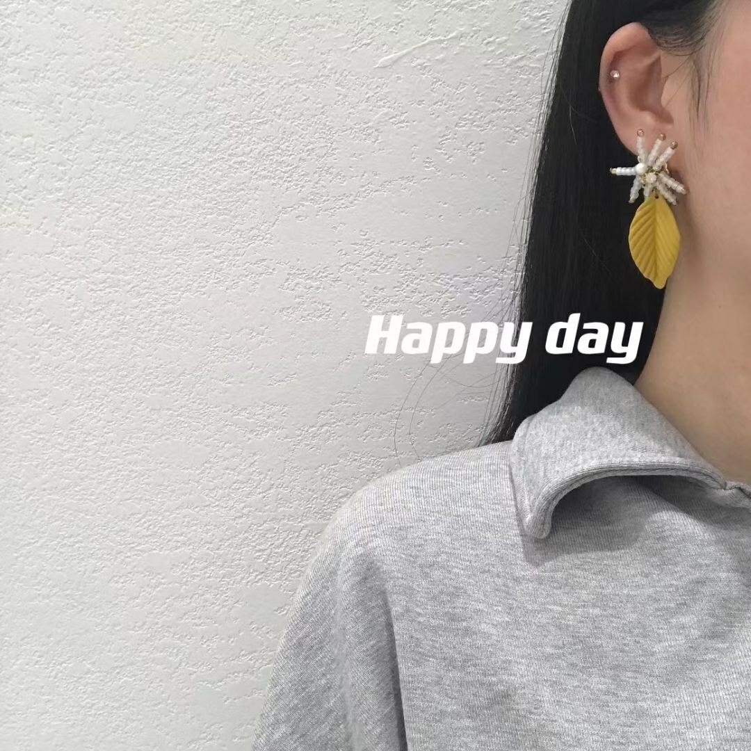 韩国Happy day饰品 Yellow Leaf 防敏针