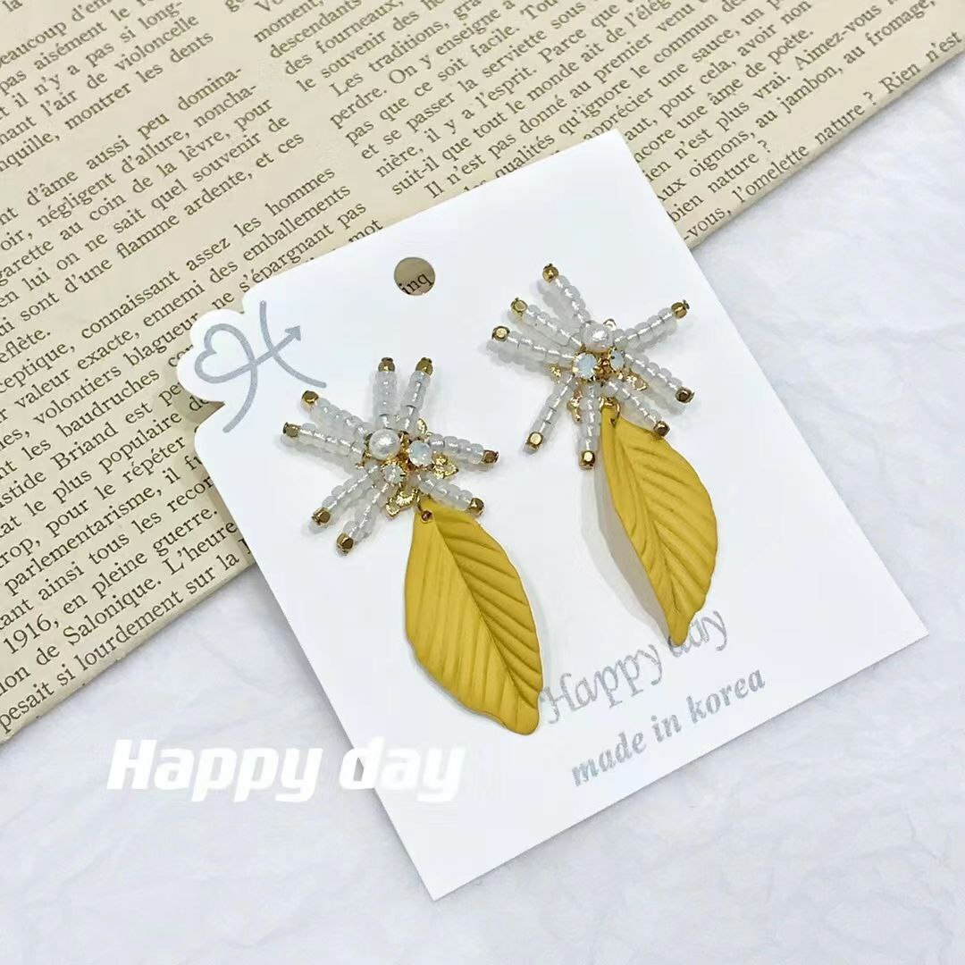 韩国Happy day饰品 Yellow Leaf 防敏针