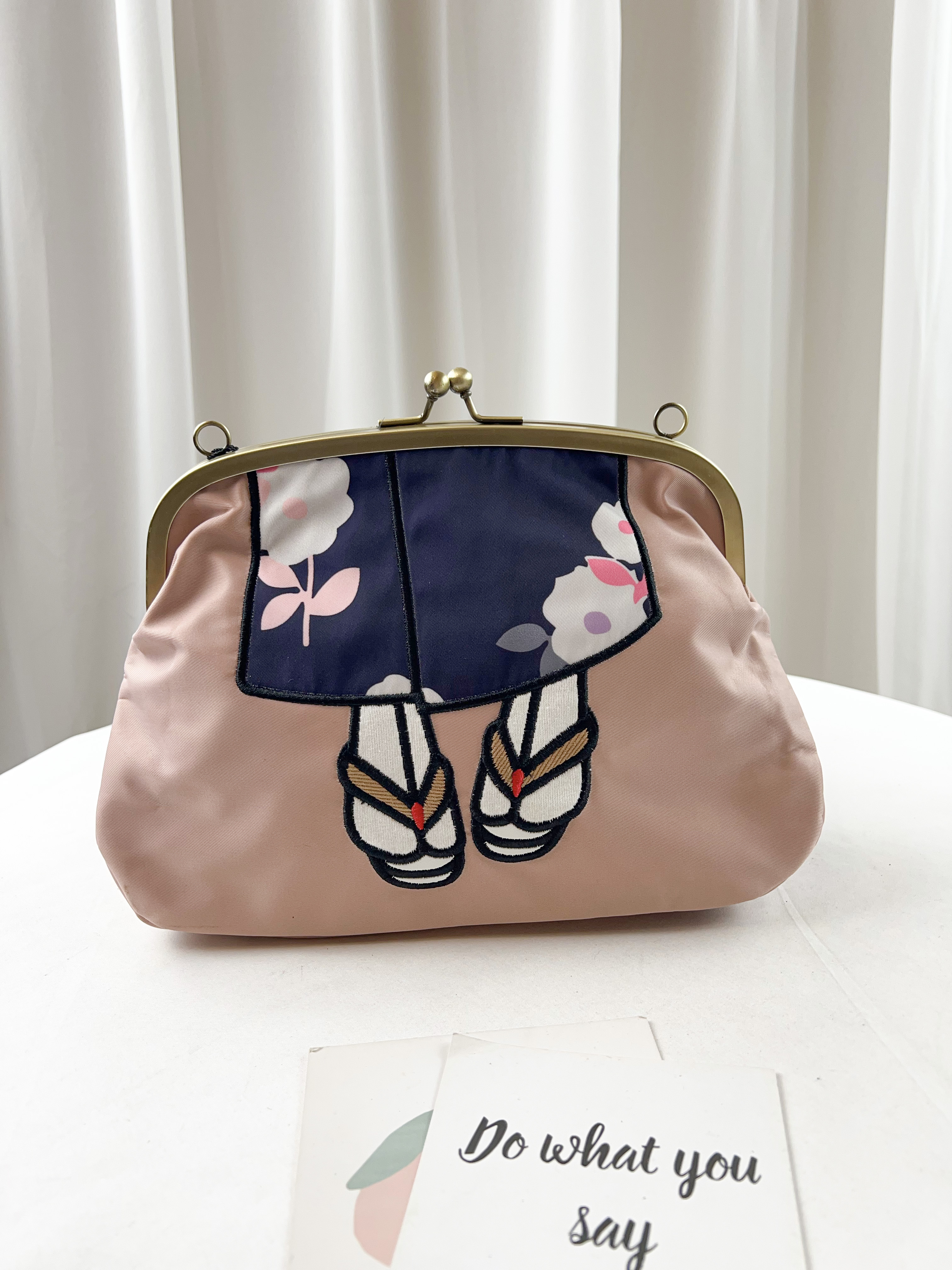 櫻花粉 美腿防潑水手拿包 / 側背包  #SM-722