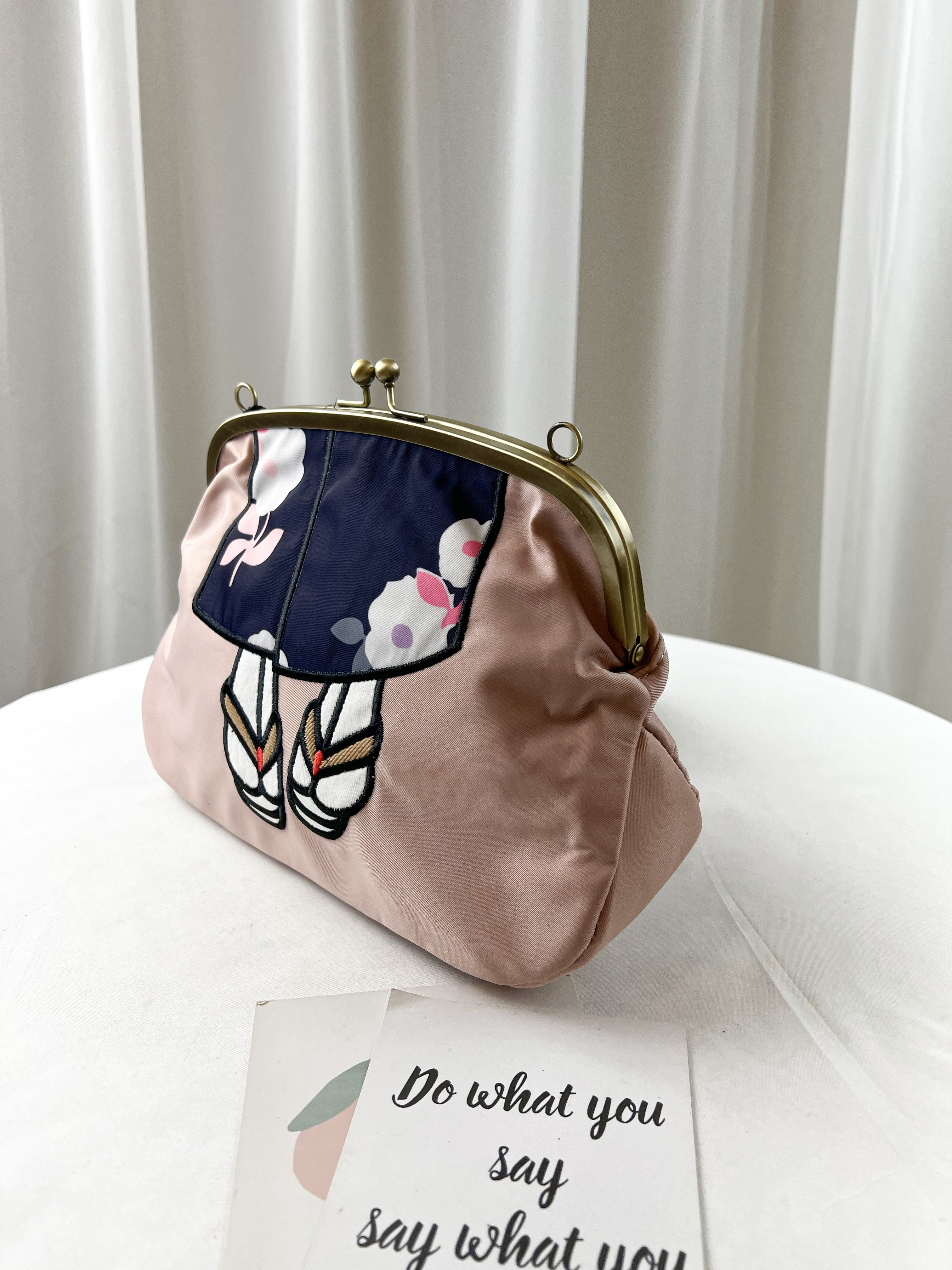 櫻花粉 美腿防潑水手拿包 / 側背包  #SM-722