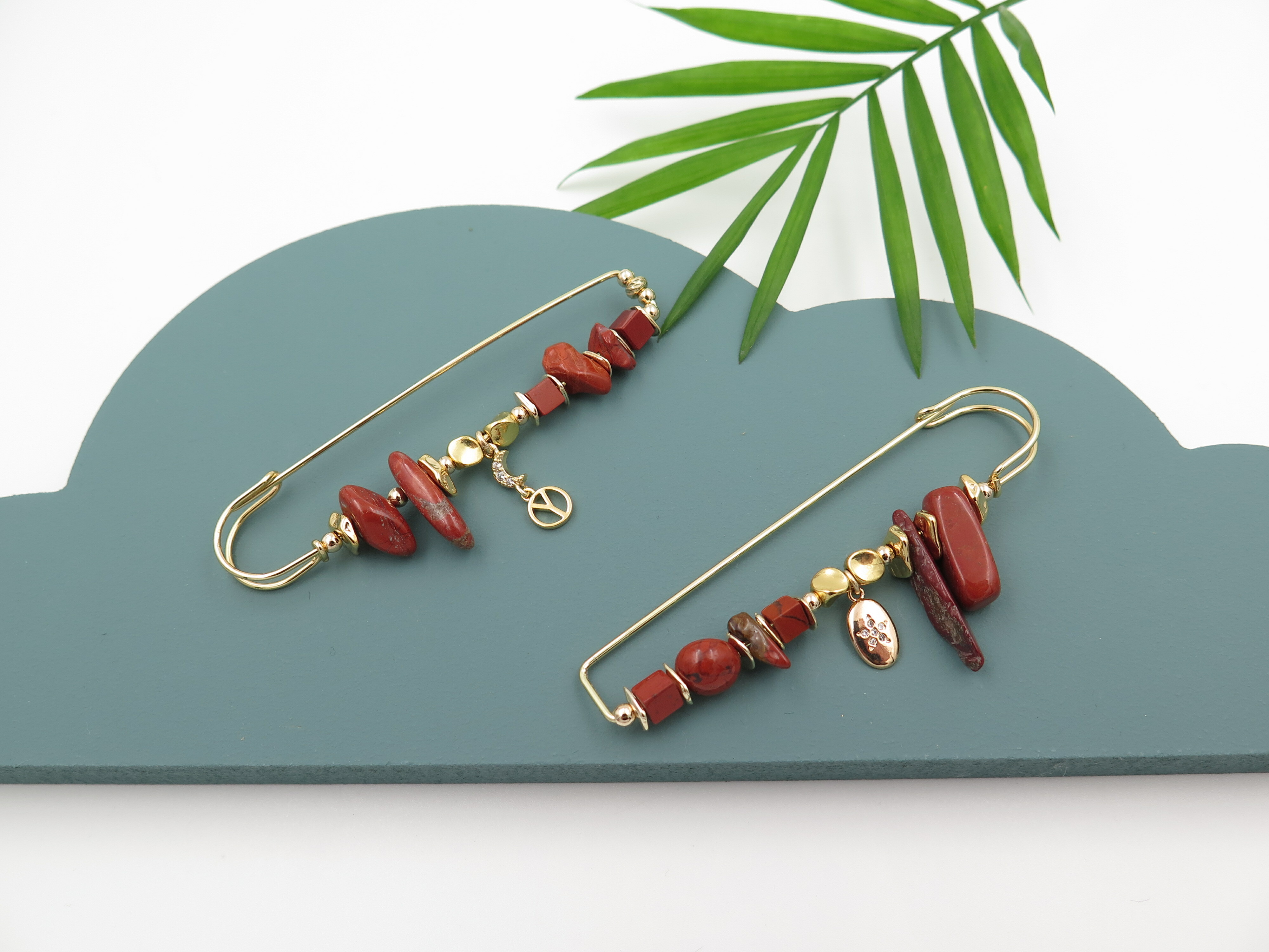 COLE COOL Natural red jasper pin Japanese style best gift