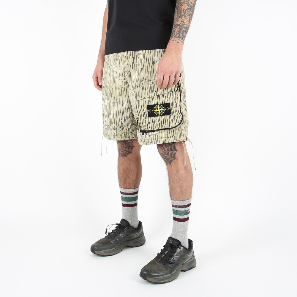 Stone Island 100％聚酰胺 反光線條 百慕大短褲 米色