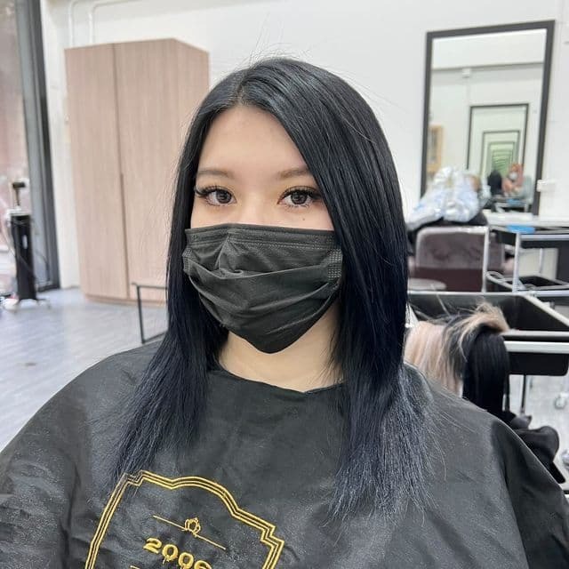 接髮前：頭髮長度到肩膀