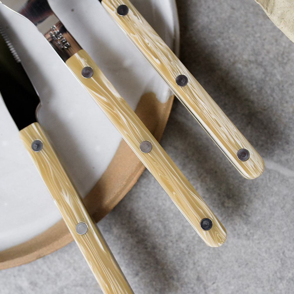 SABRE | Bistrot 復古酒館鈕扣系列 | 奶油抹刀 | 亮面 | 隕石白