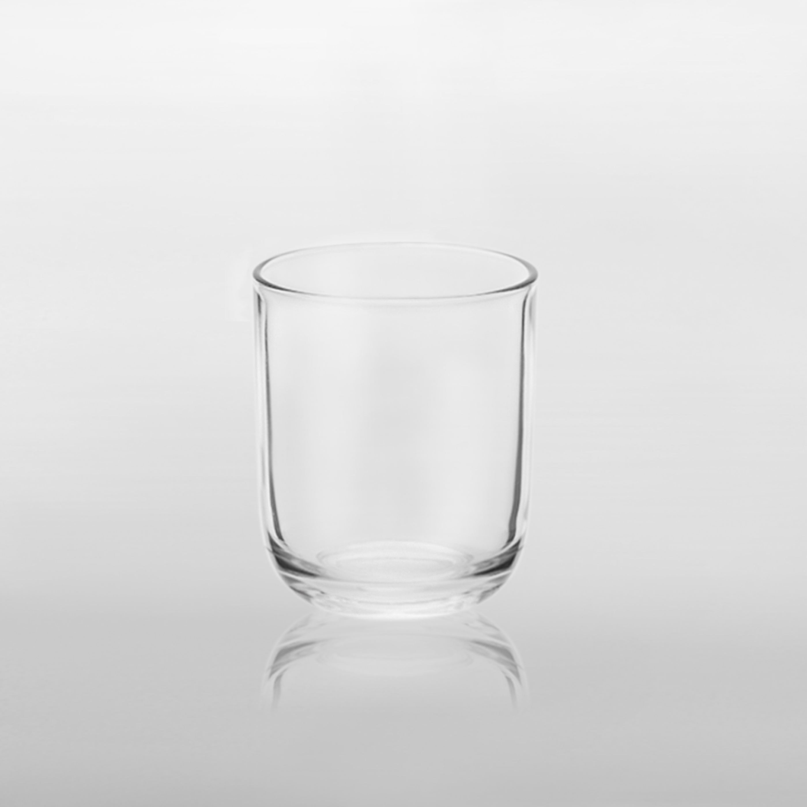 弧底玻璃杯