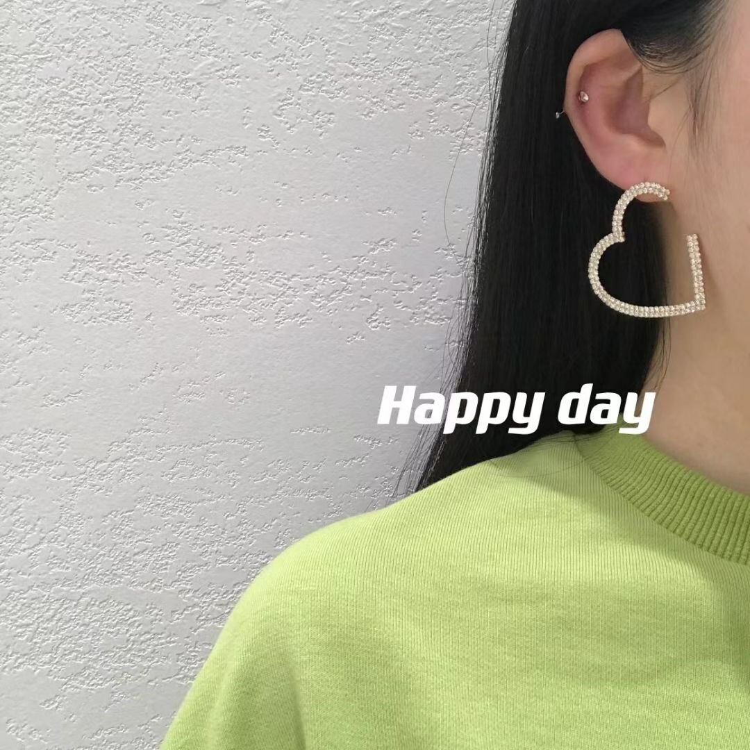 韩国Happy day饰品 银针 爱心锆石耳环