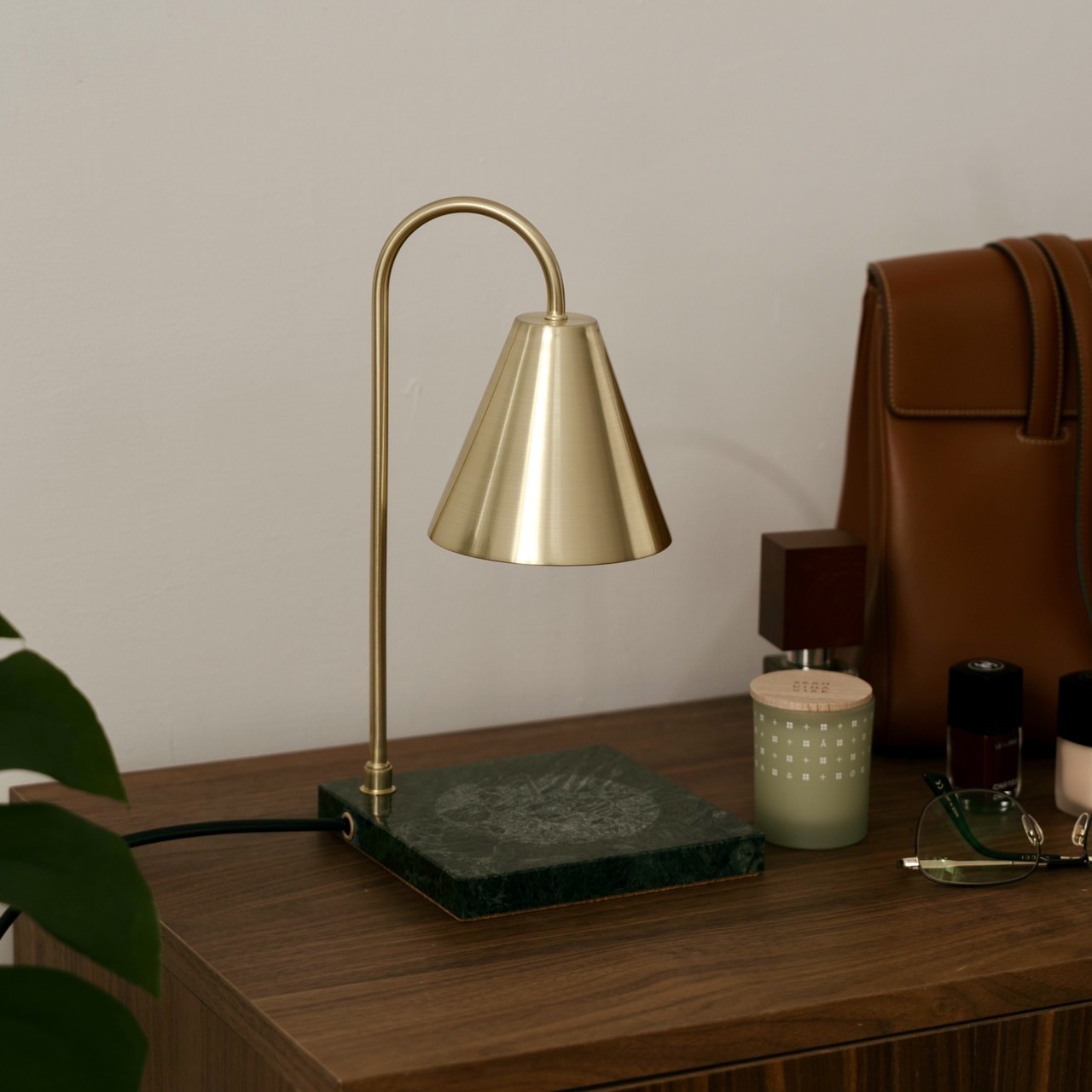 典雅大理石款 (祖母綠+金燈罩) 融蠟燈 香氛蠟燭暖燈  - HOOOME