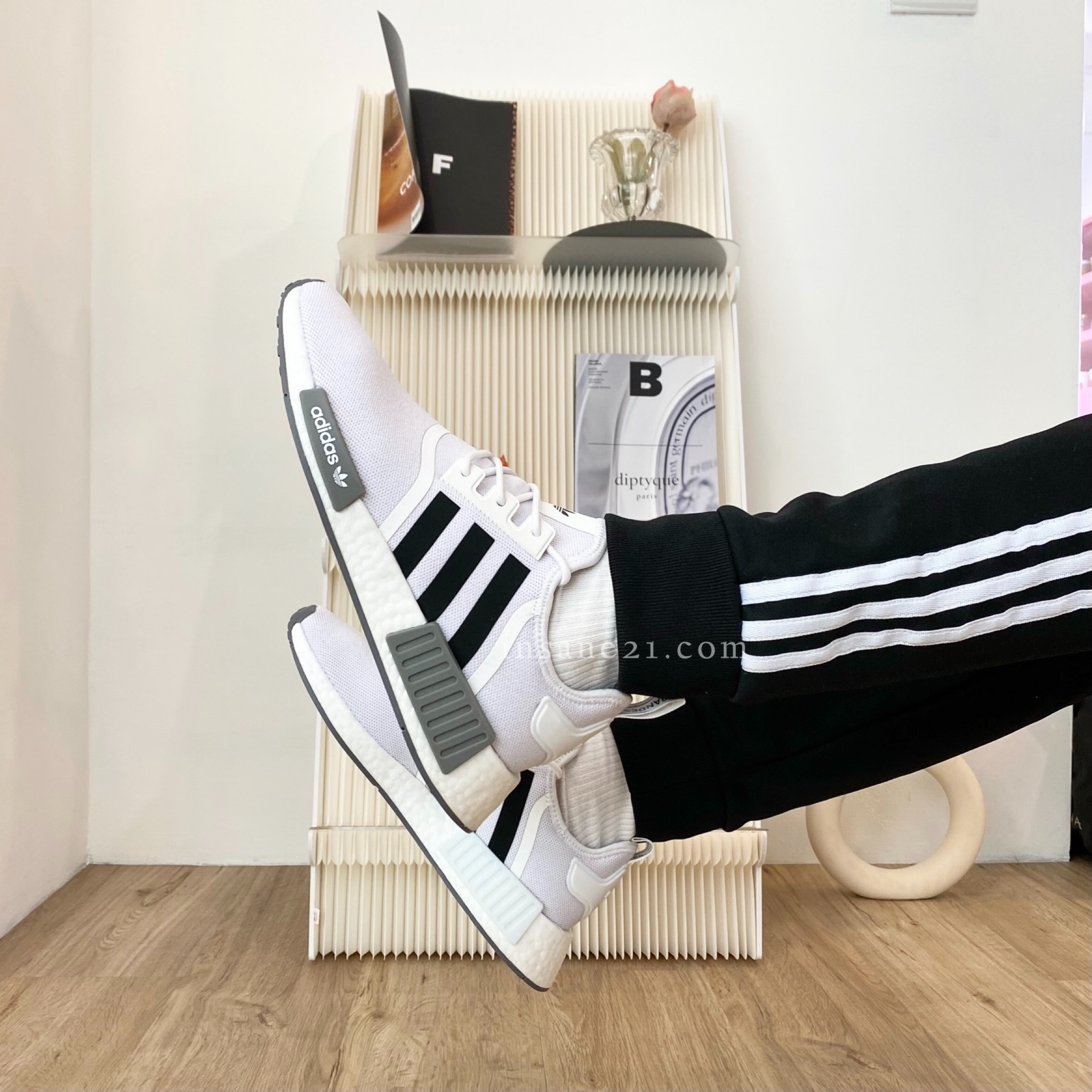 Adidas nmd cheap triple