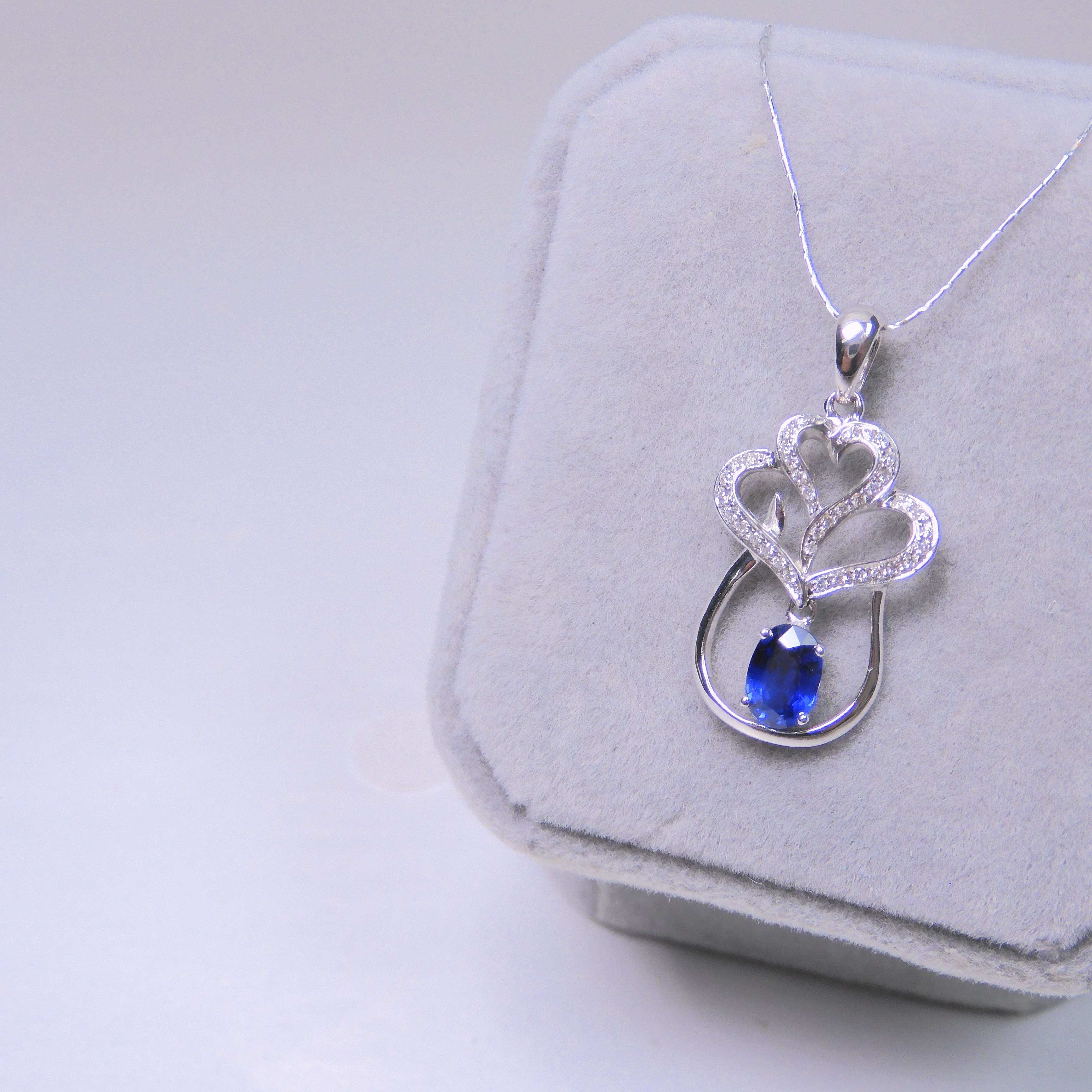 18K金 0.59ct 藍寶石吊墜