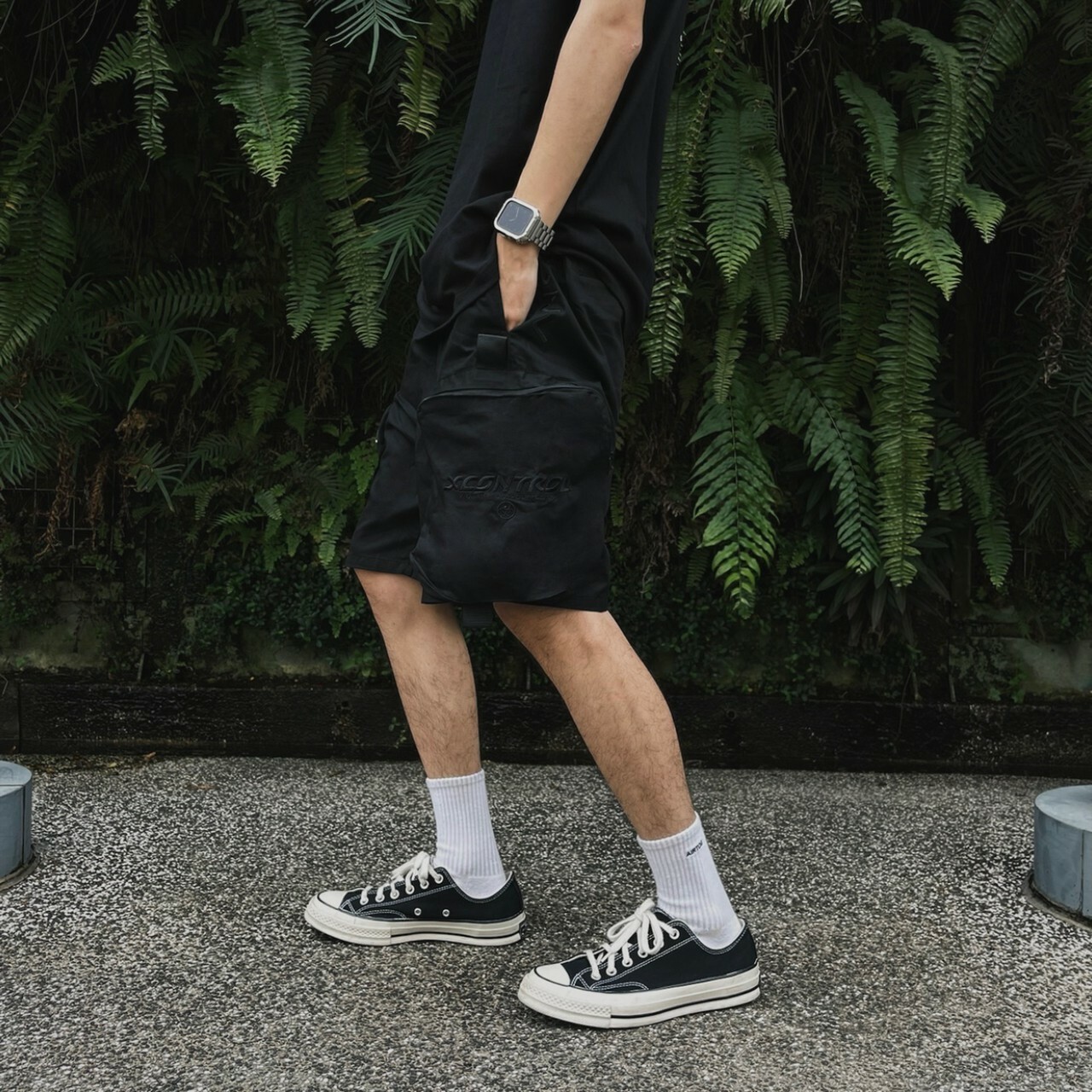 XCTRL 毒氣警告大收納口袋短褲-黑