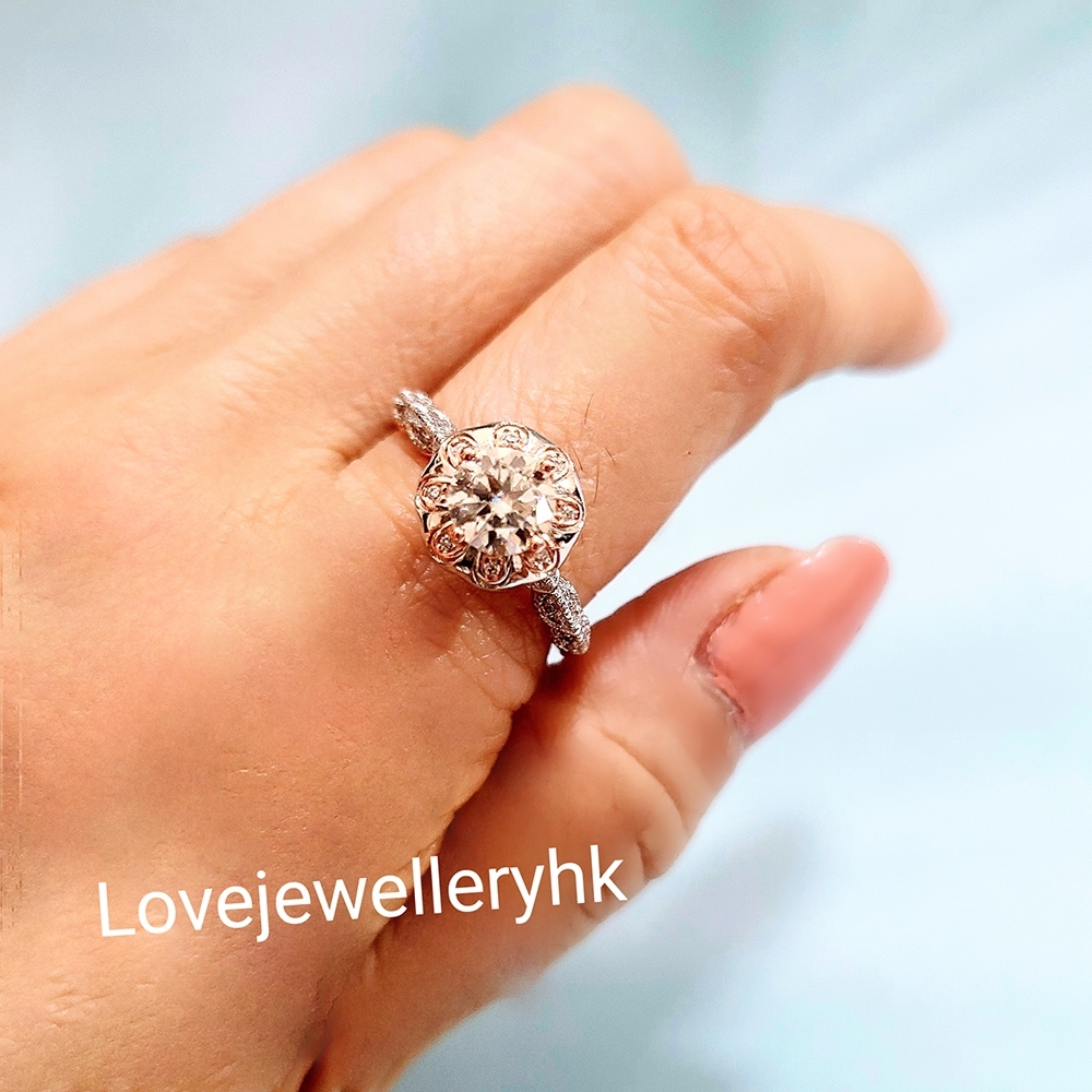 玫瑰金色莫桑鑽戒  R1C079U