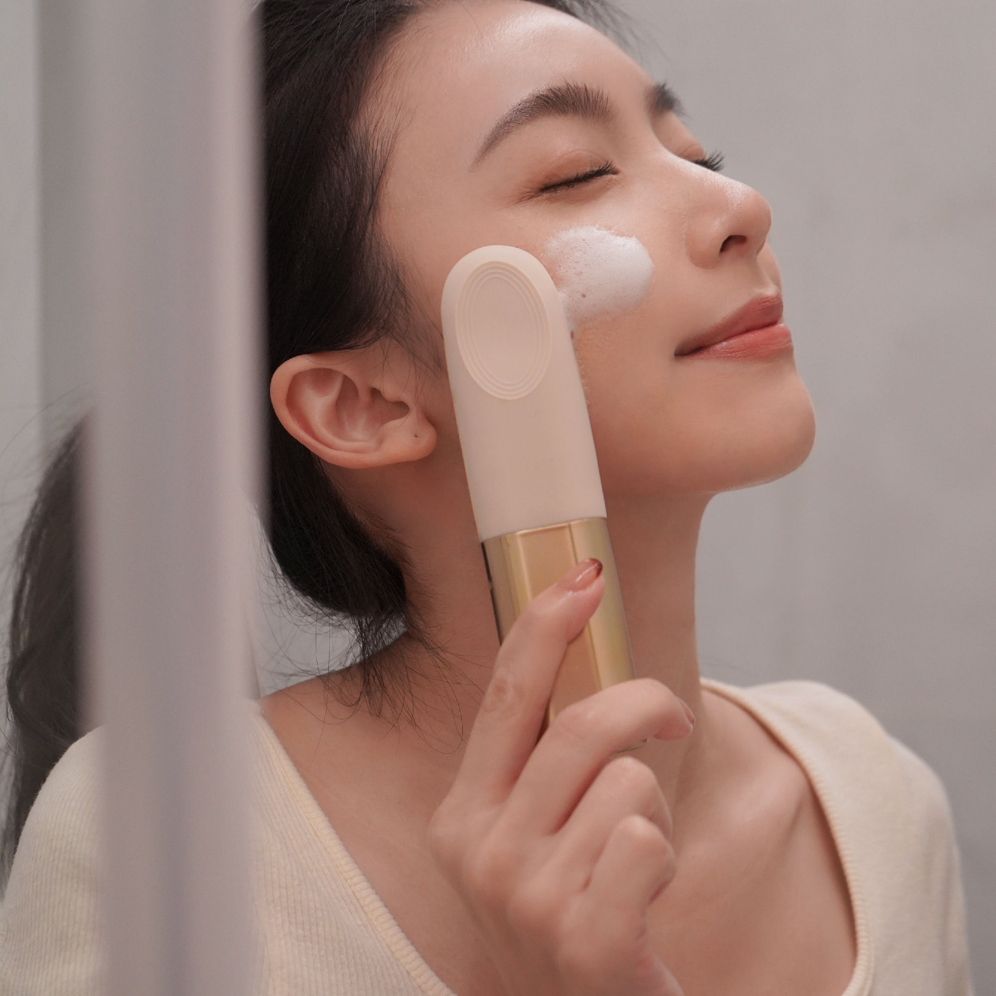 KOL Miars推薦nueva絕美洗臉機