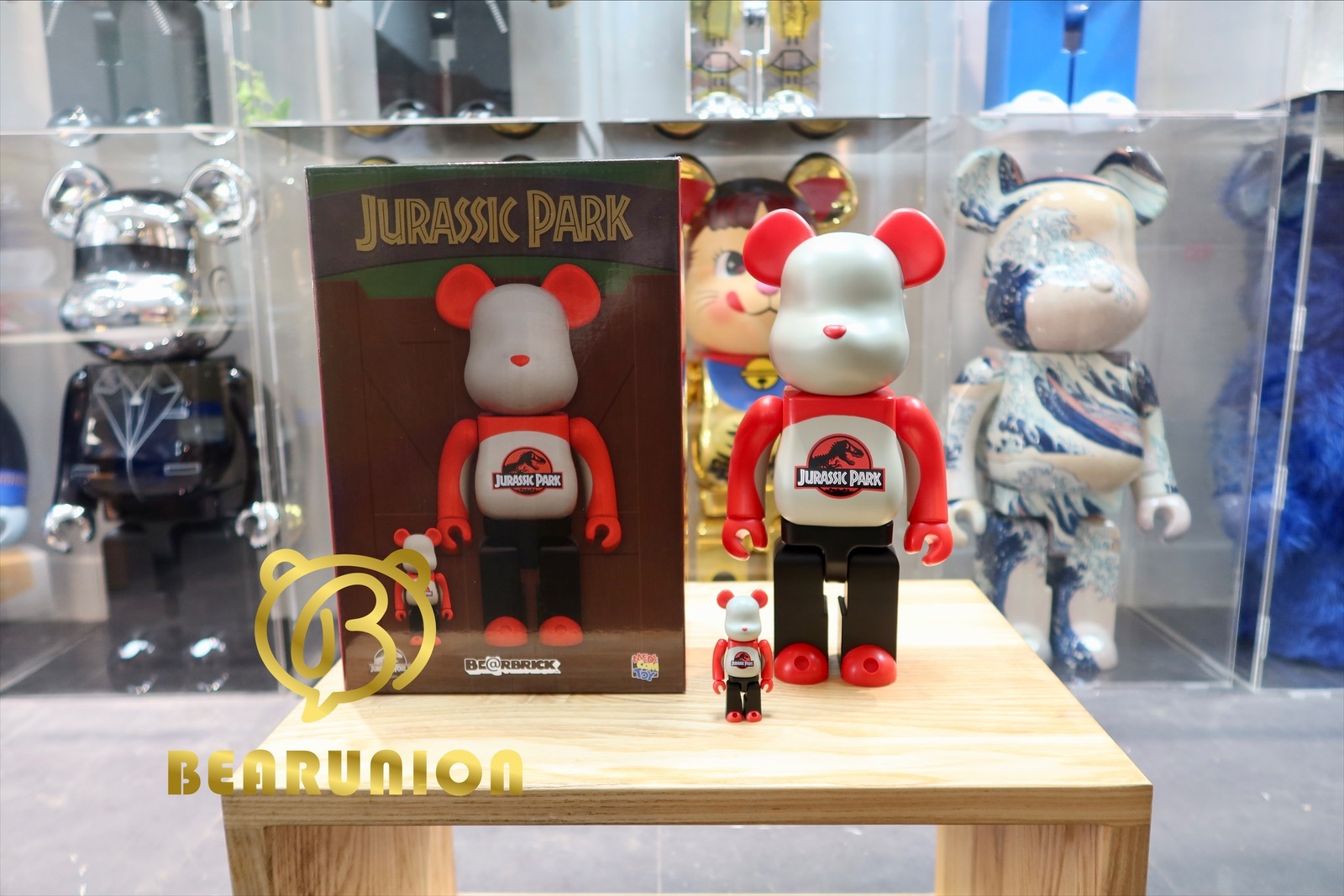 Bearbrick 400% 100% Jurassic park