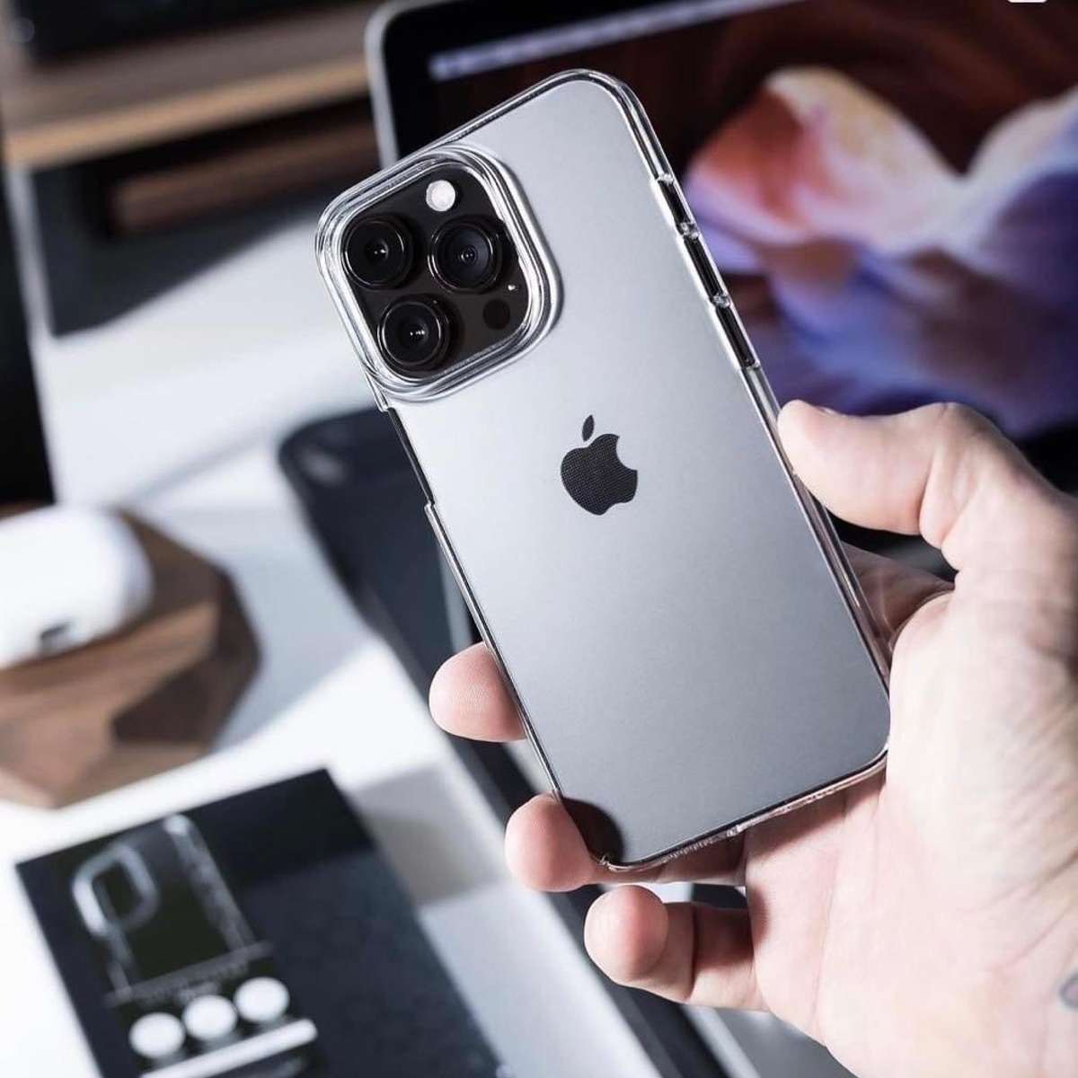 Caudabe Lucid Clear Classic 超薄玻璃感手機殼 --iPhone 14 Pro (三鏡頭)