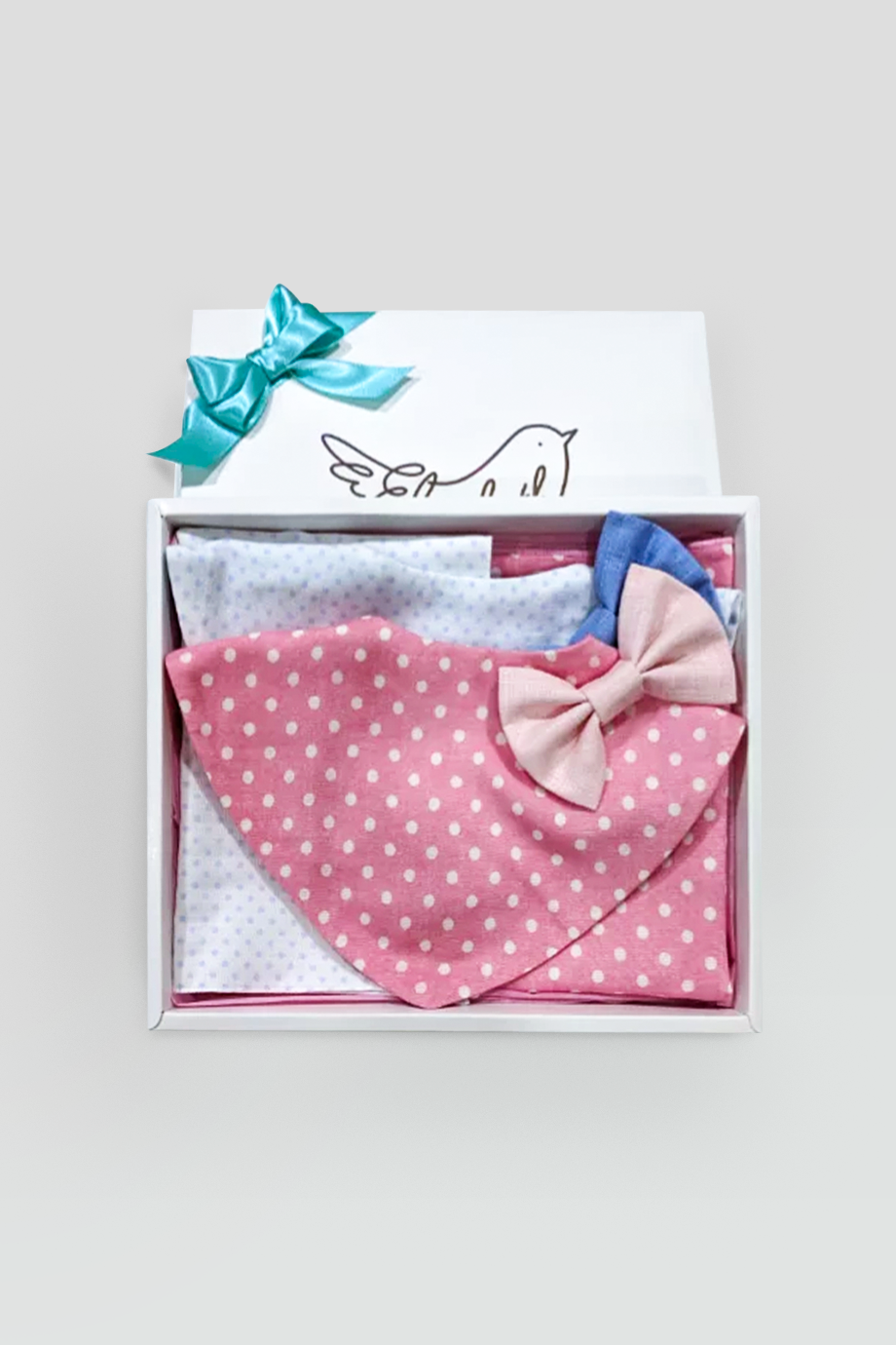 Elizabeth by Crystal Lee｜口水巾 + 手帕禮盒-粉/白
