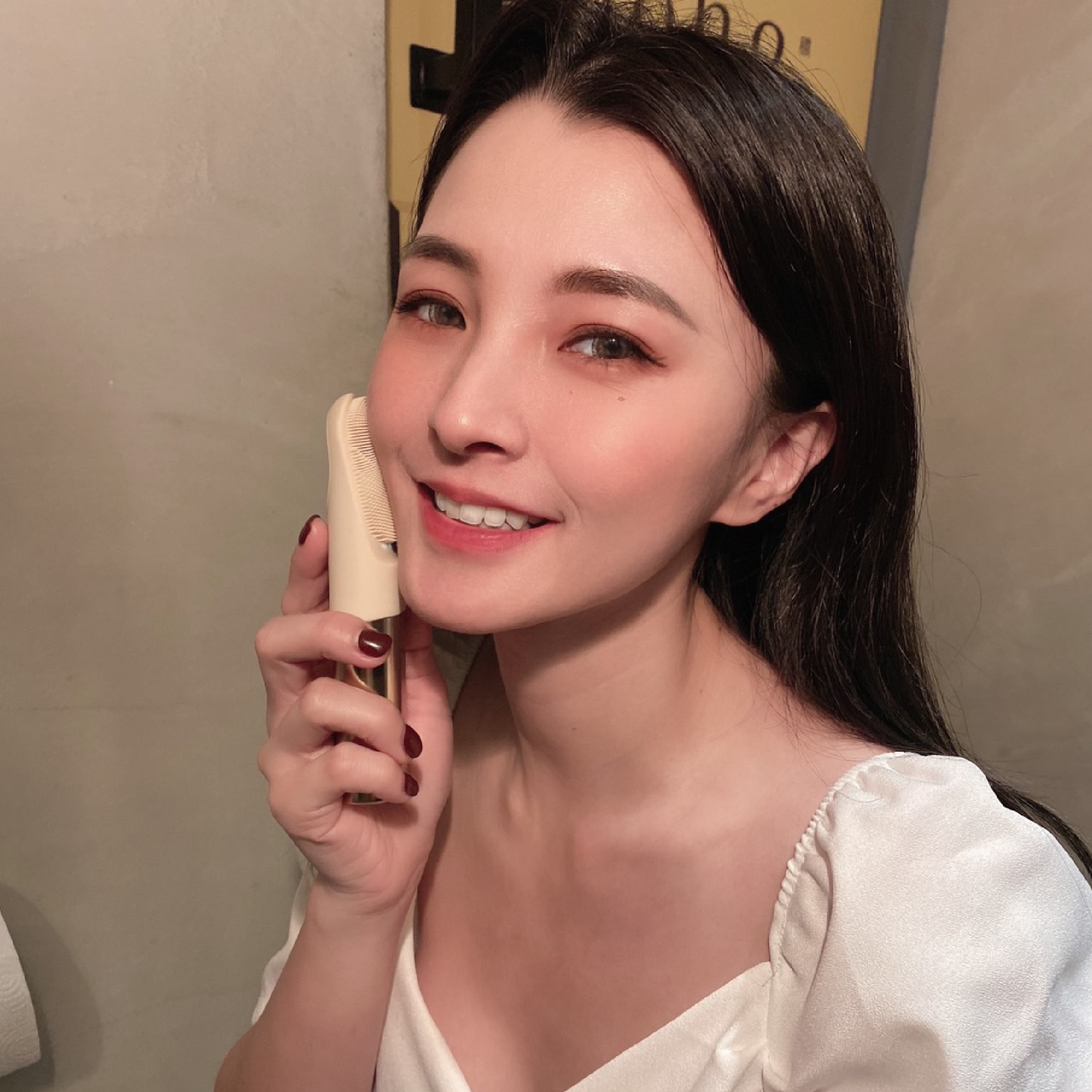 KOL Abby推薦nueva絕美洗臉機