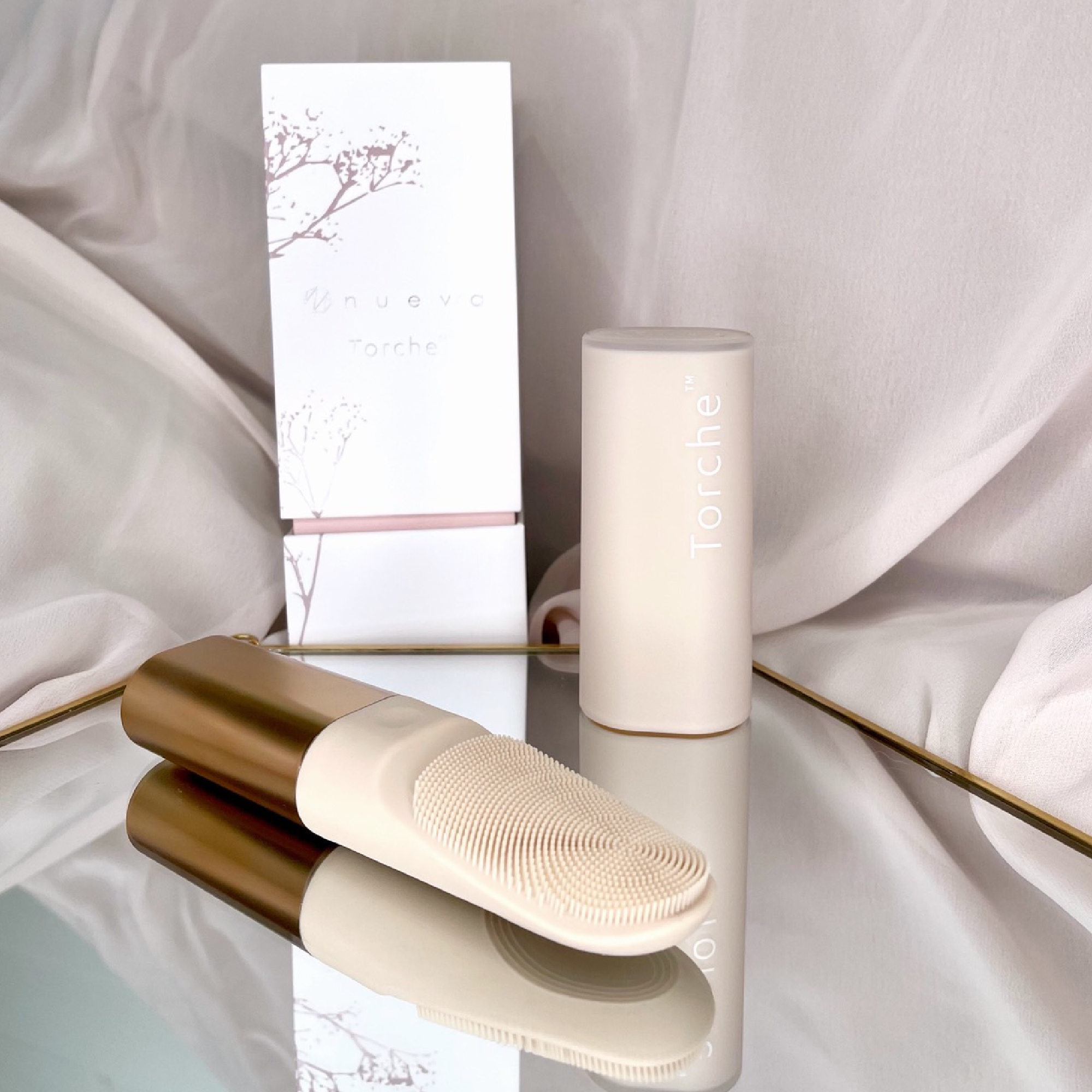 彩妝老師Mako推薦nueva絕美洗臉機