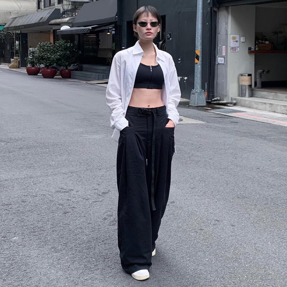 極簡高腰寬管褲(in stock)