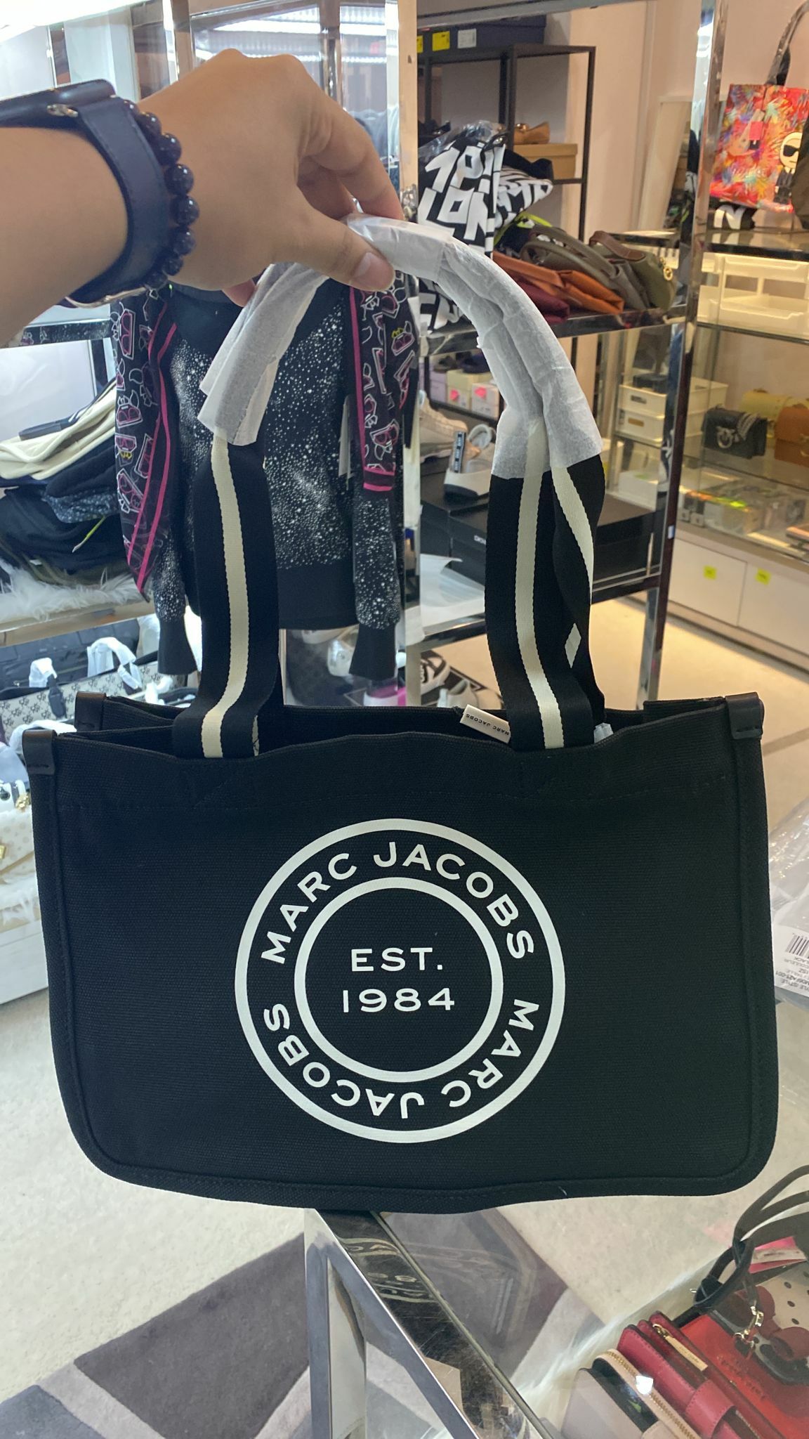 [S] MARC JACOBS MEDIUM CANVAS TOTE, BLACK, 191267934990 (SMJ15)