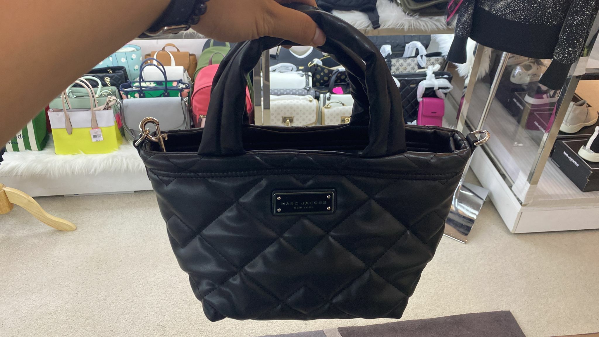 [S] MARC JACOBS DIAMOND QUILTED WOMEN CROSSBODY BAG, BLACK, 191267952833 (SMJ14)