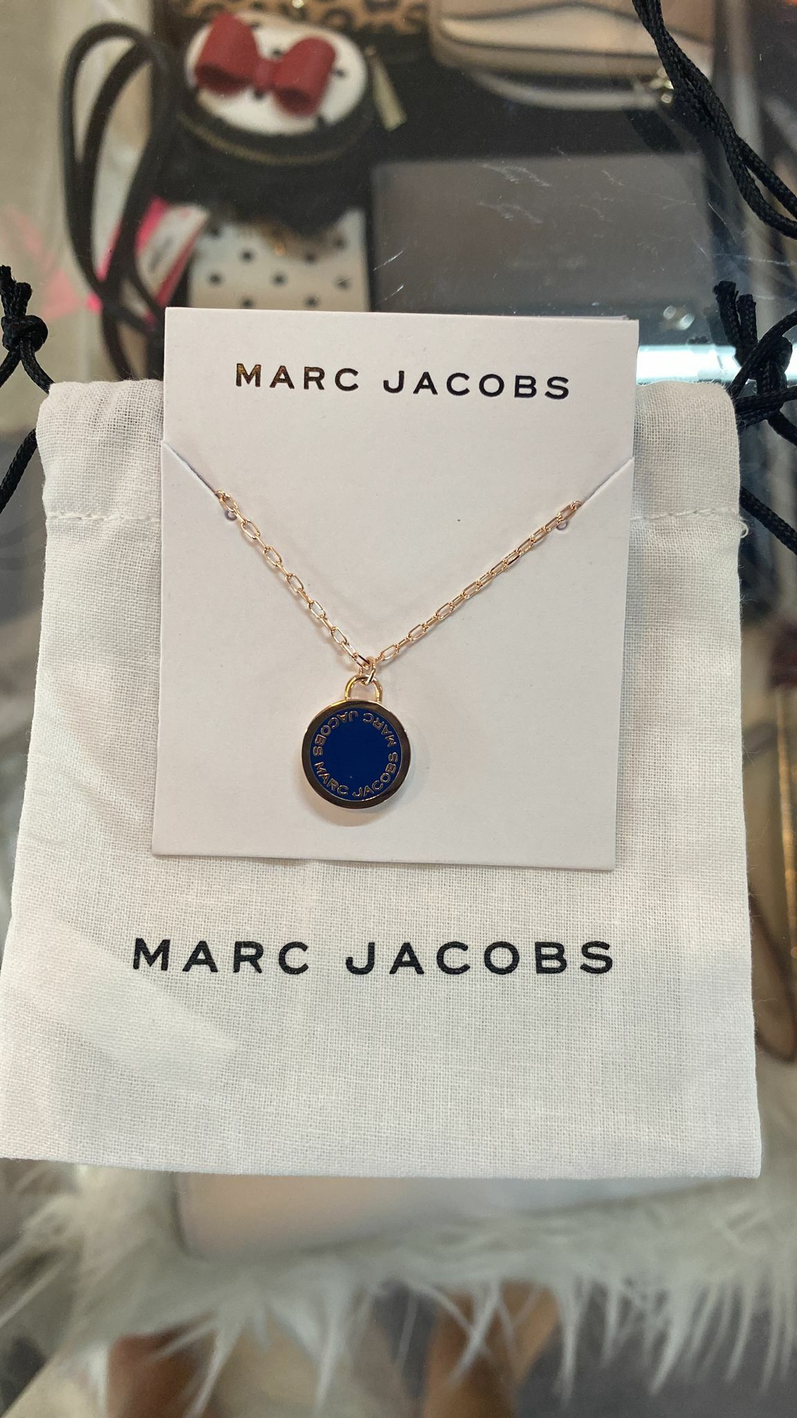 [S] MARC JACOBS M0008546-417 ENAMEL LOGO DISC PENDANT NECKLACE,NAVY/ROSE GOLD, 191267834634 (SMJ22)
