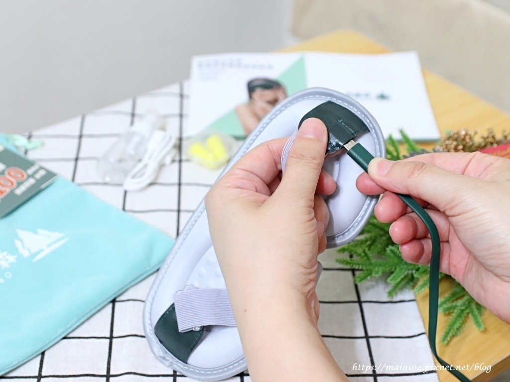 麥的小窩推薦時尚皮革三段溫控震動按摩熱敷眼罩，時尚又實用