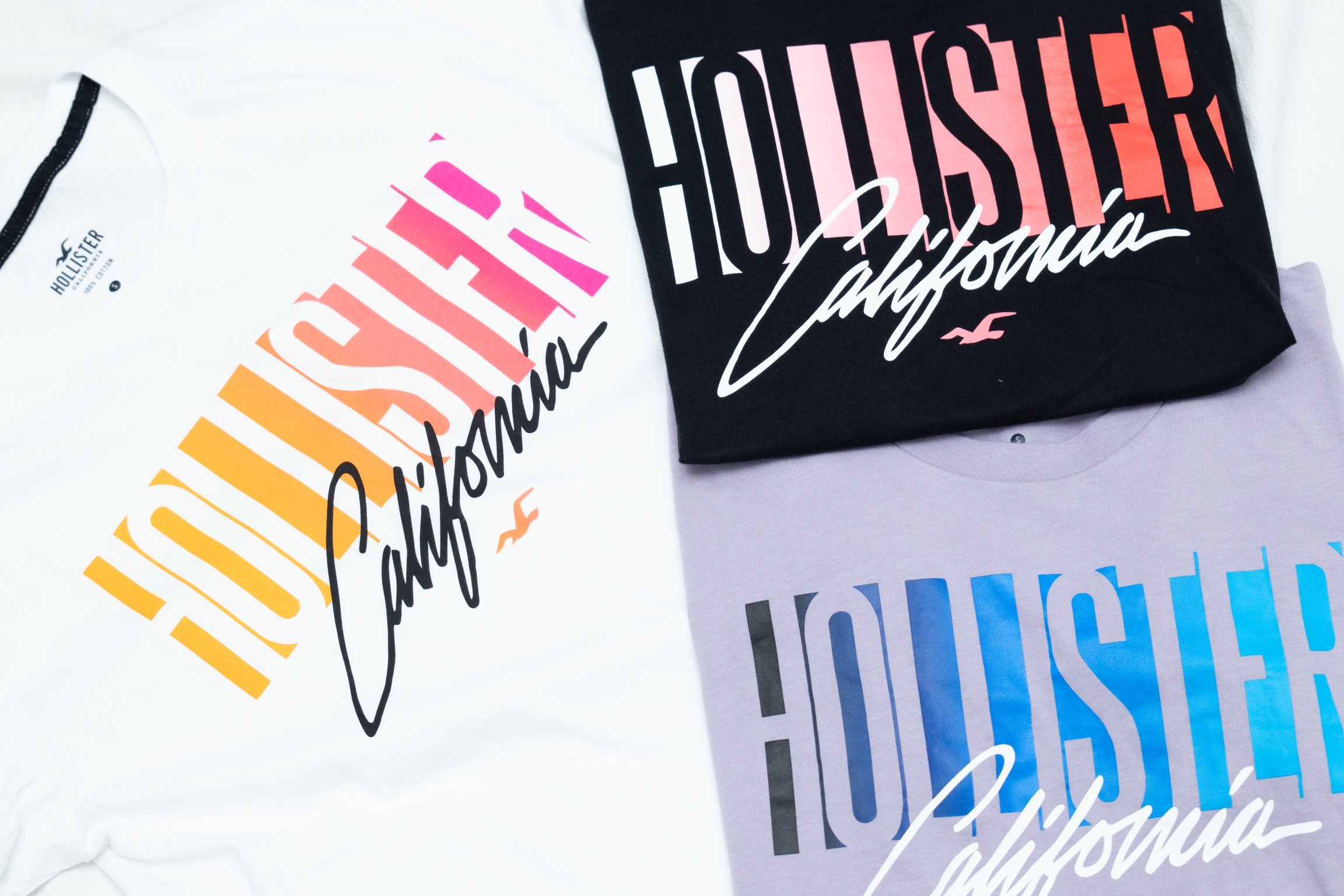 【現貨】 Hollister 漸變印花字TEE-MEN