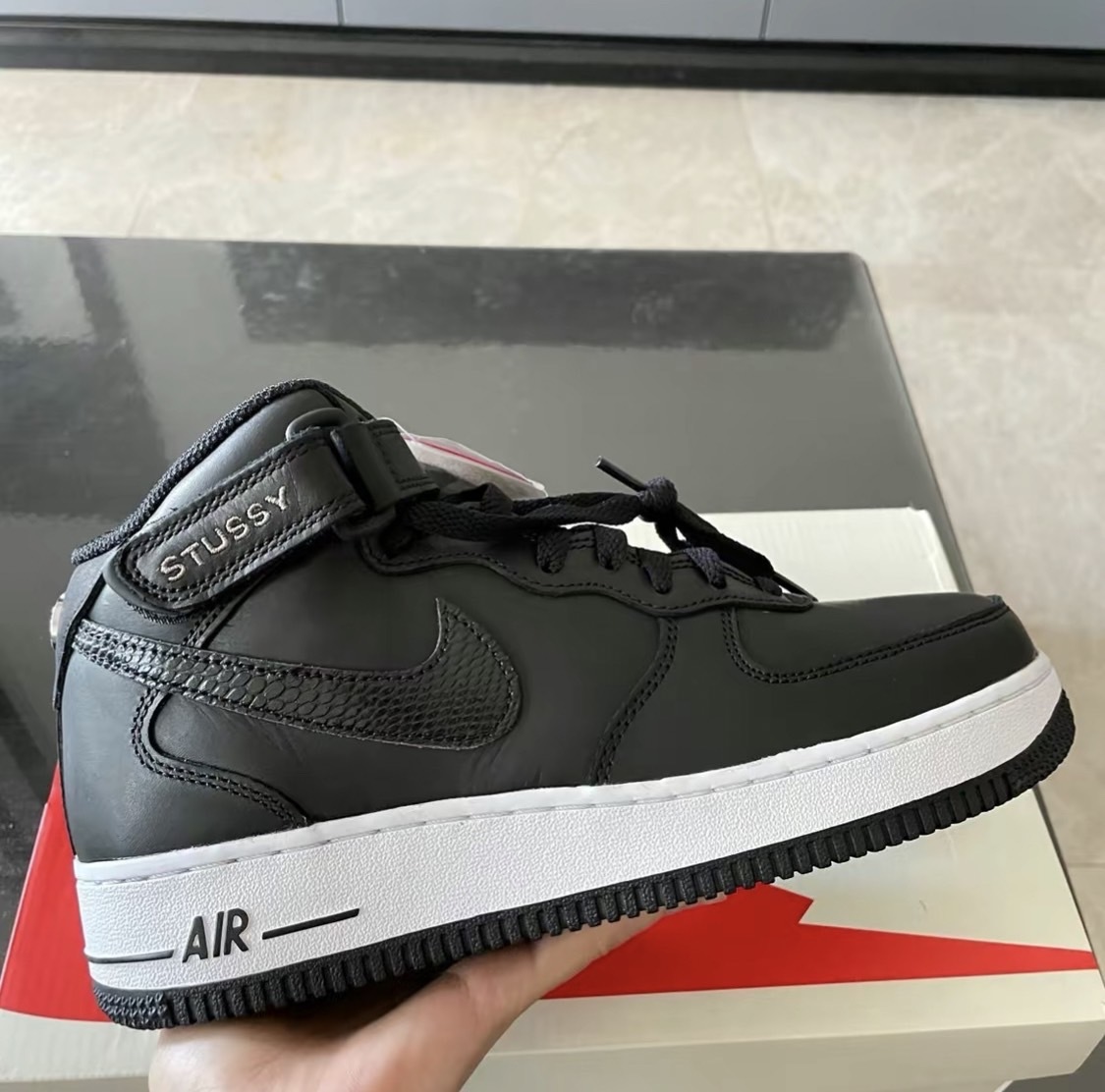 Stussy x Nike Air Force 1 Mid "Black" 暗黑蛇紋