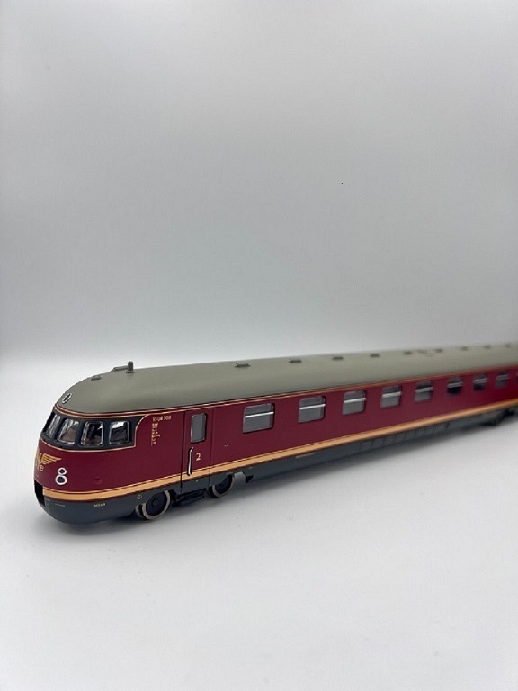 出清特價優惠 Rivarossi HR2015 HO規 飛行漢堡 柴油高速列車組.3輛