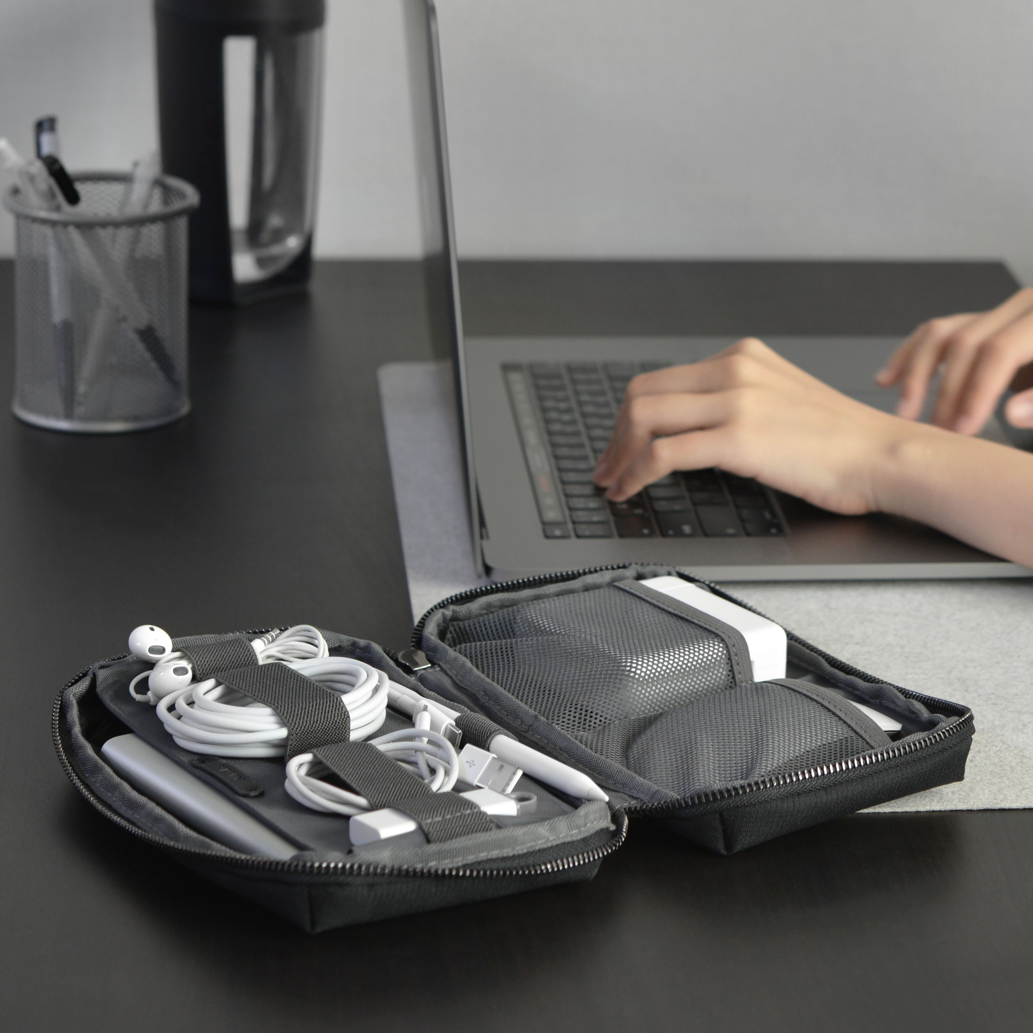 台灣 Aholic｜線材配件收納包