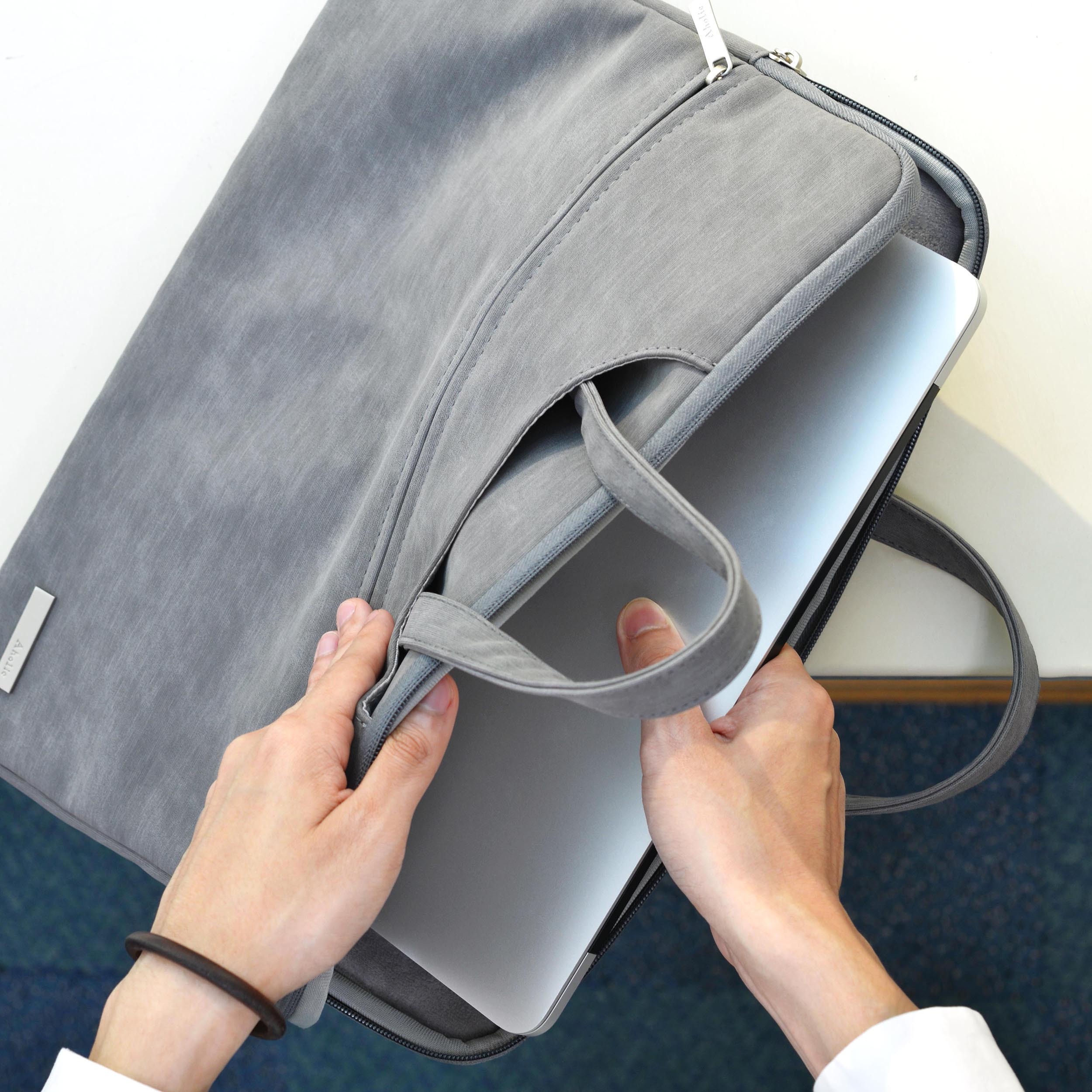 台灣 Aholic｜簡約輕量筆電手提包