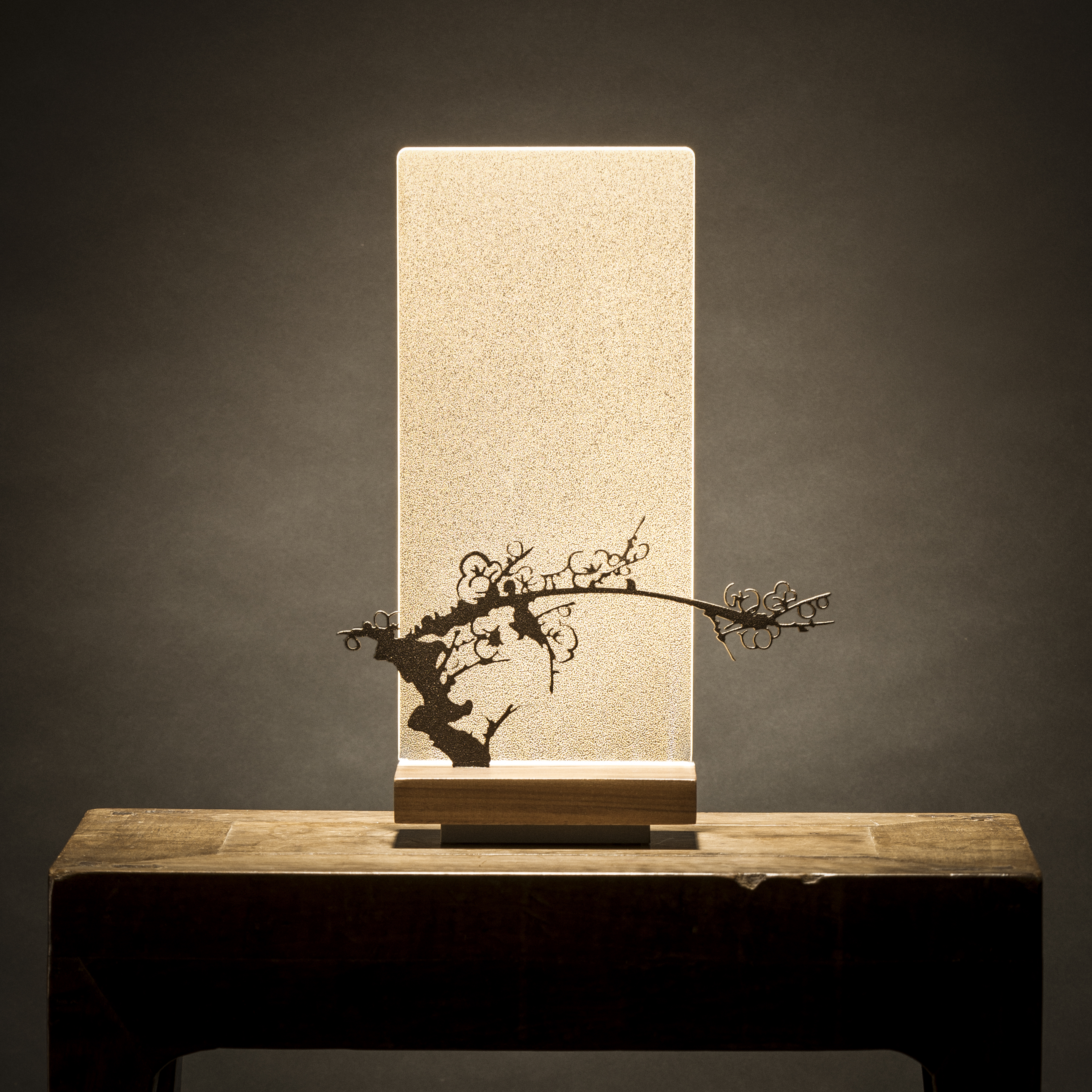 台灣 Xcellent｜東方文華 迎客松 情境燈 (可充電)