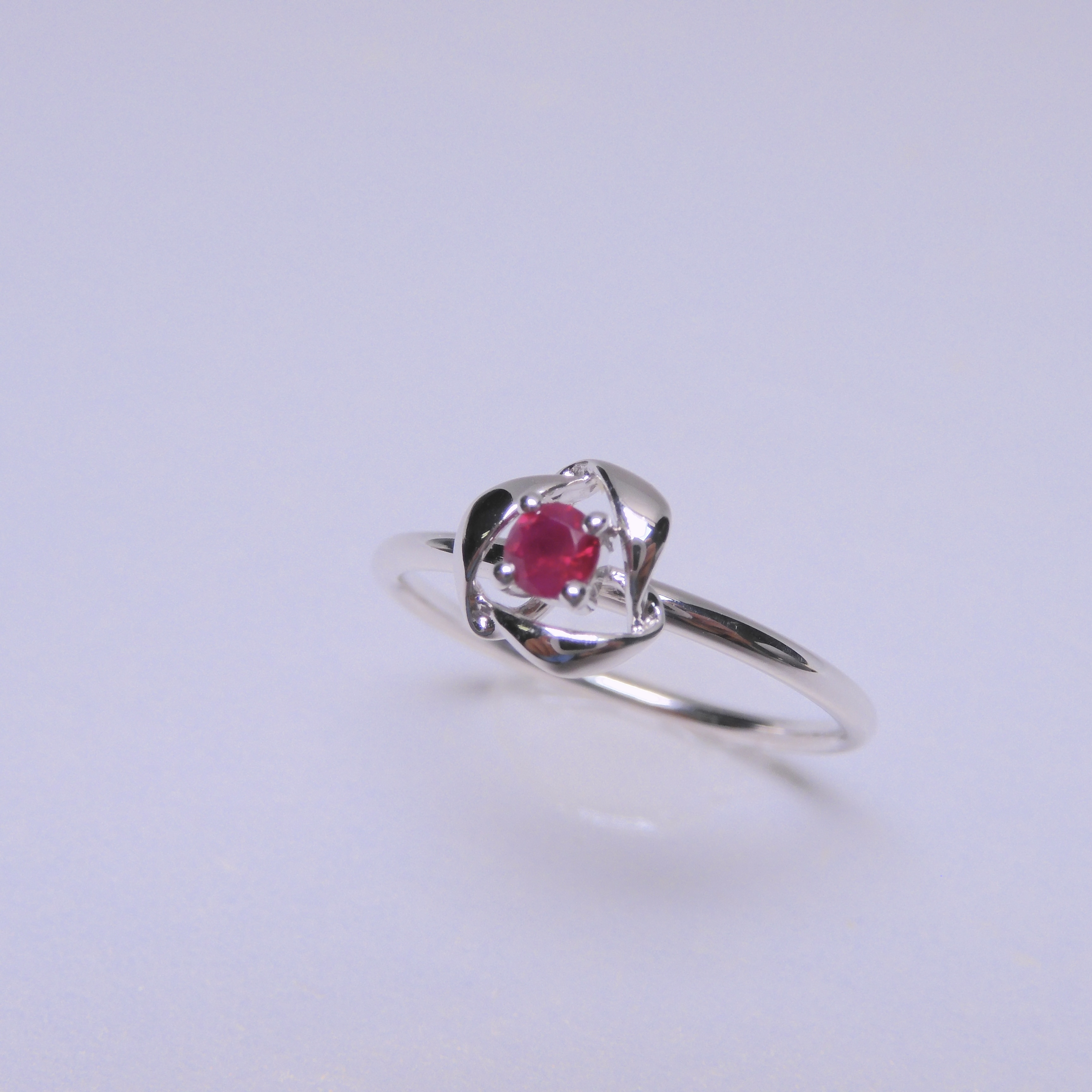 18K Gold 0.13ct Ruby Ring