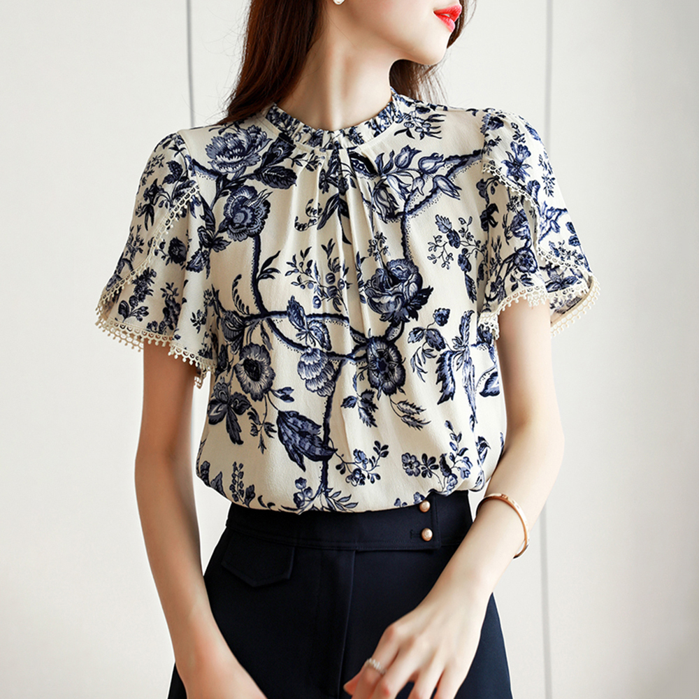 New blue and white print ruffled round neck loose short