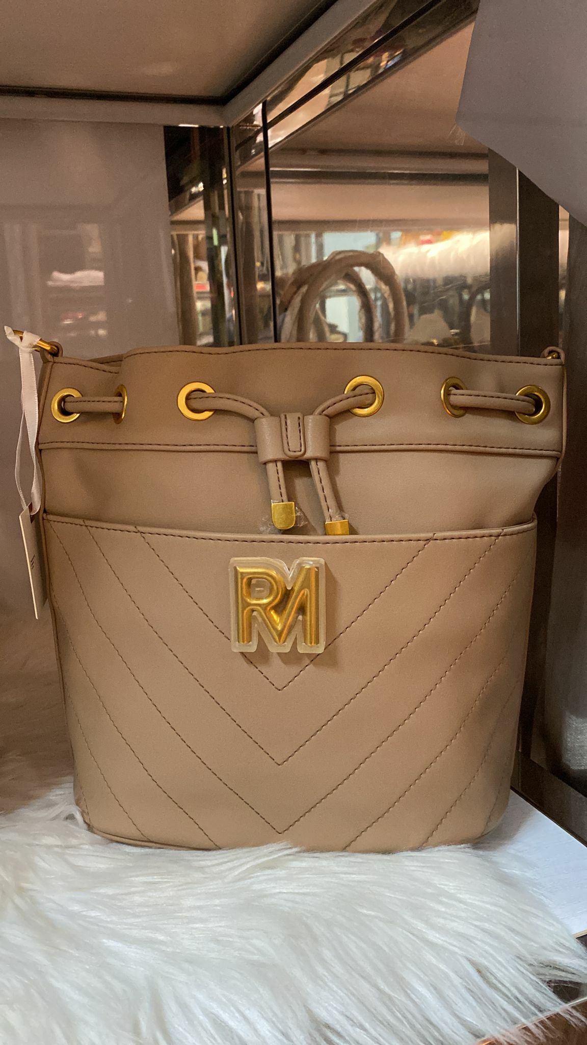 [S] ROBIN MAY BUCKET SLING BAG, BEIGE, B149-38 (SRM13)