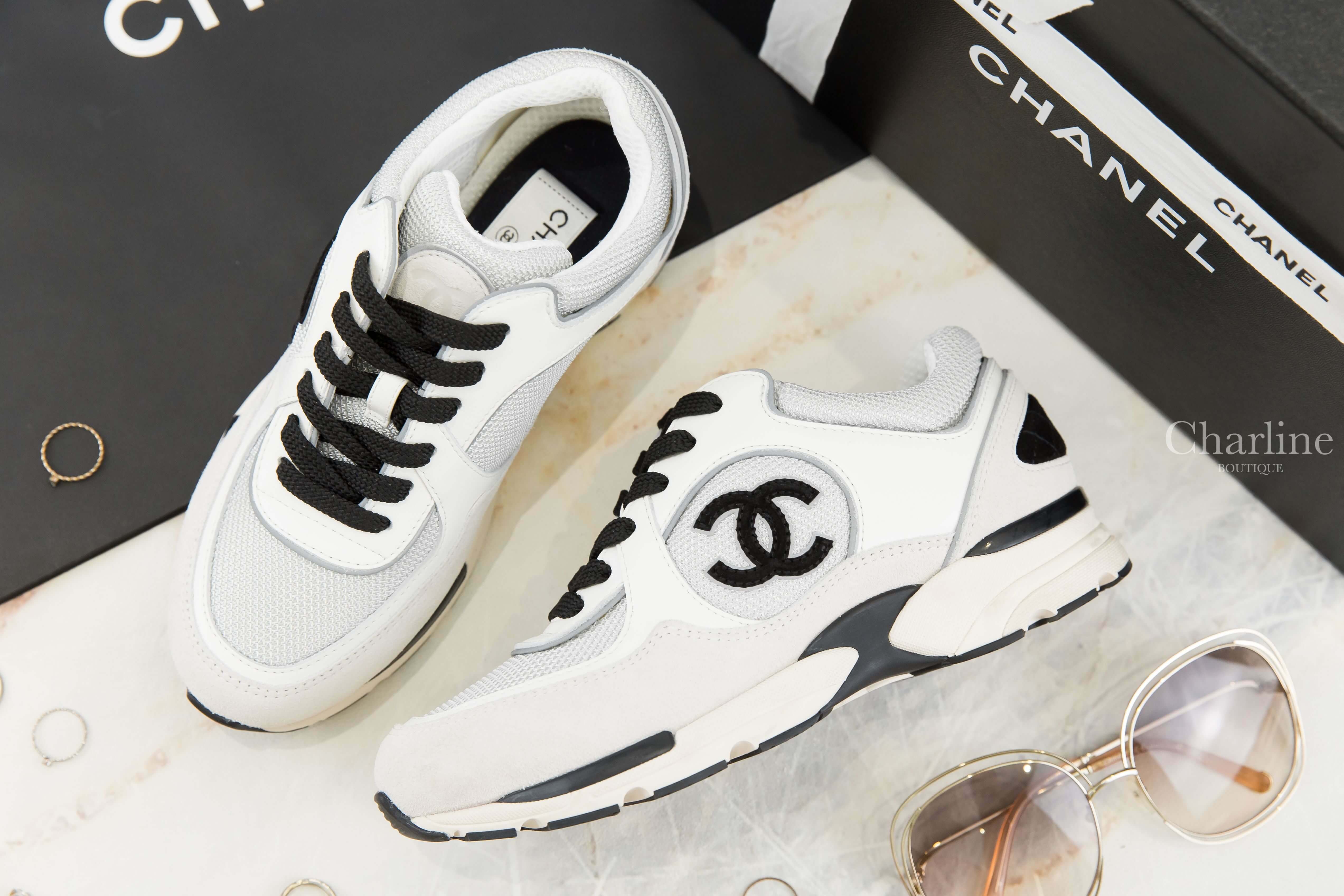 Chanel Trainers 白色網狀布面拼灰麂皮黑CC牛皮運動鞋-Charline Boutique 精品代購