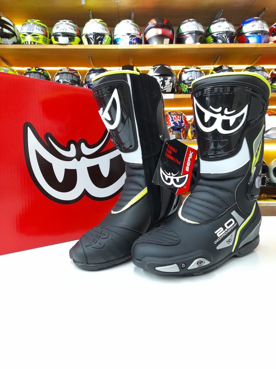 BERIK GP X BOT-1448-BK 黑螢光黃 車靴