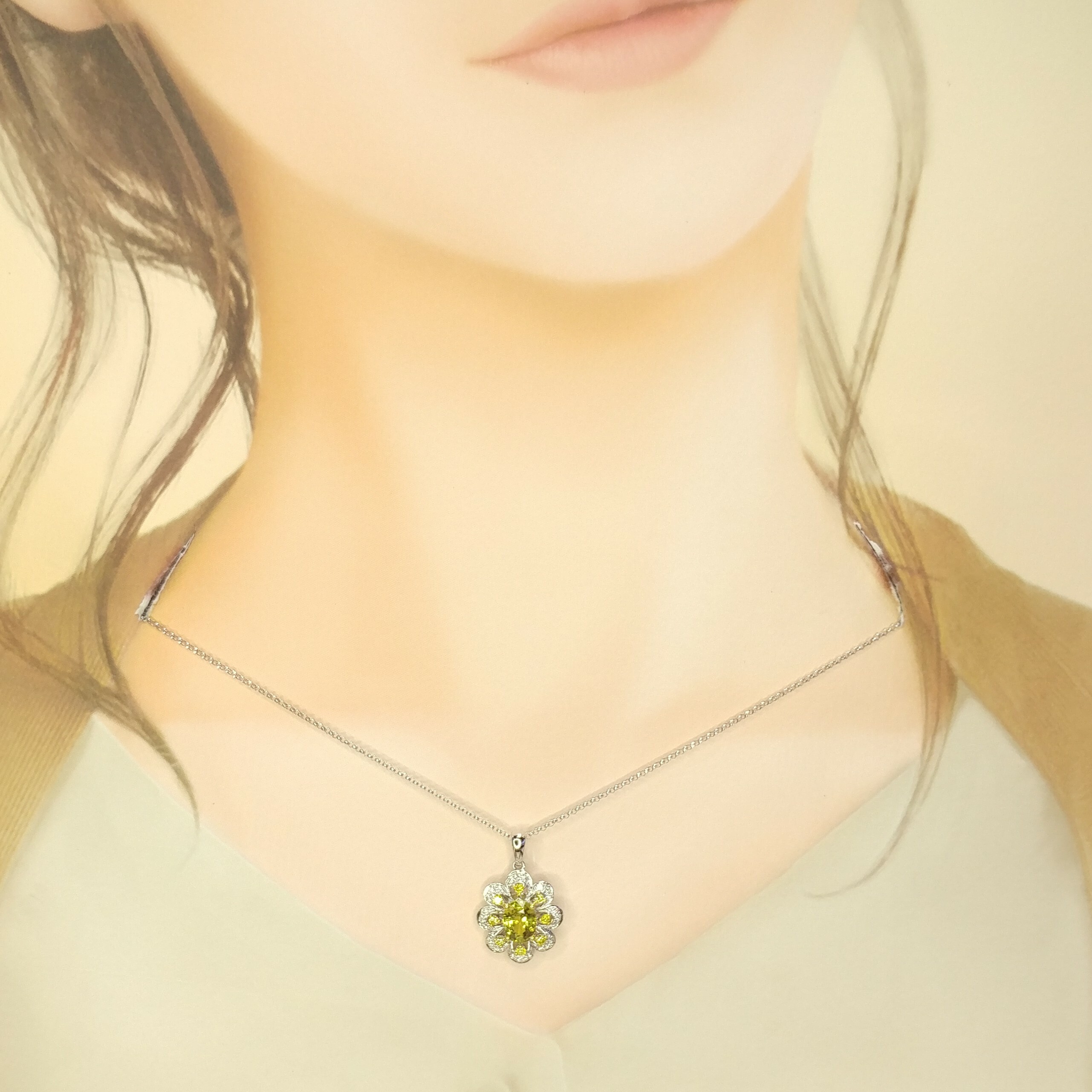 18K Gold 2.02ct Sapphire and Diamond Pendant