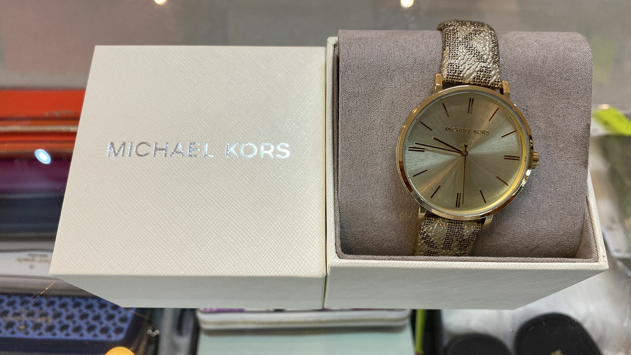 [S] MICHAEL KORS MK2952 ADDYSON THREE-HAND METALLIC GOLD PVC WATCH, GOLD, 796483549906 (SMK80)