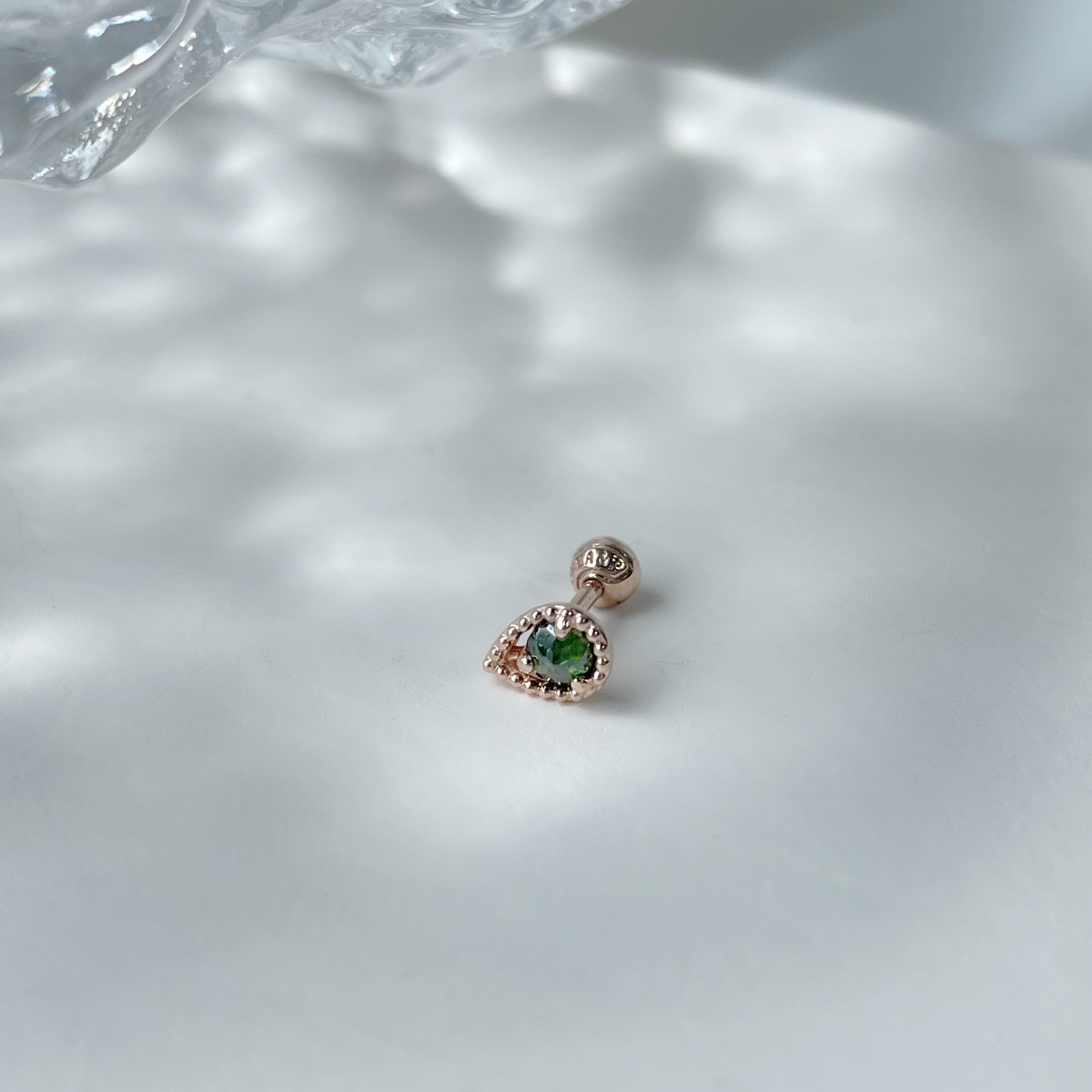 14k水滴綠鑽原礦轉珠耳環