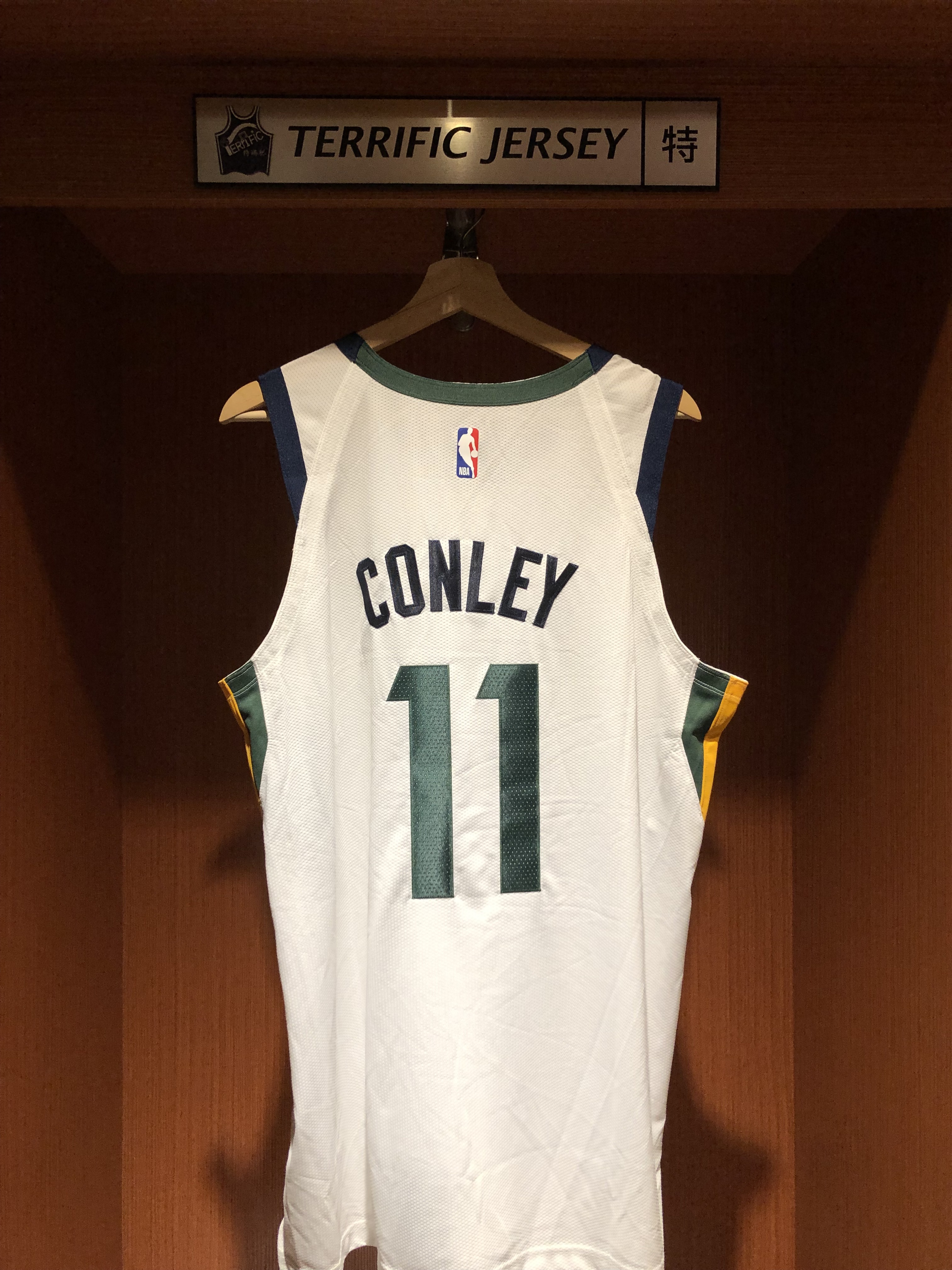 NBA球衣 Mike Conley 猶他爵士白 Association Nike Authentic 球員版 電繡 含贊助商標 全新