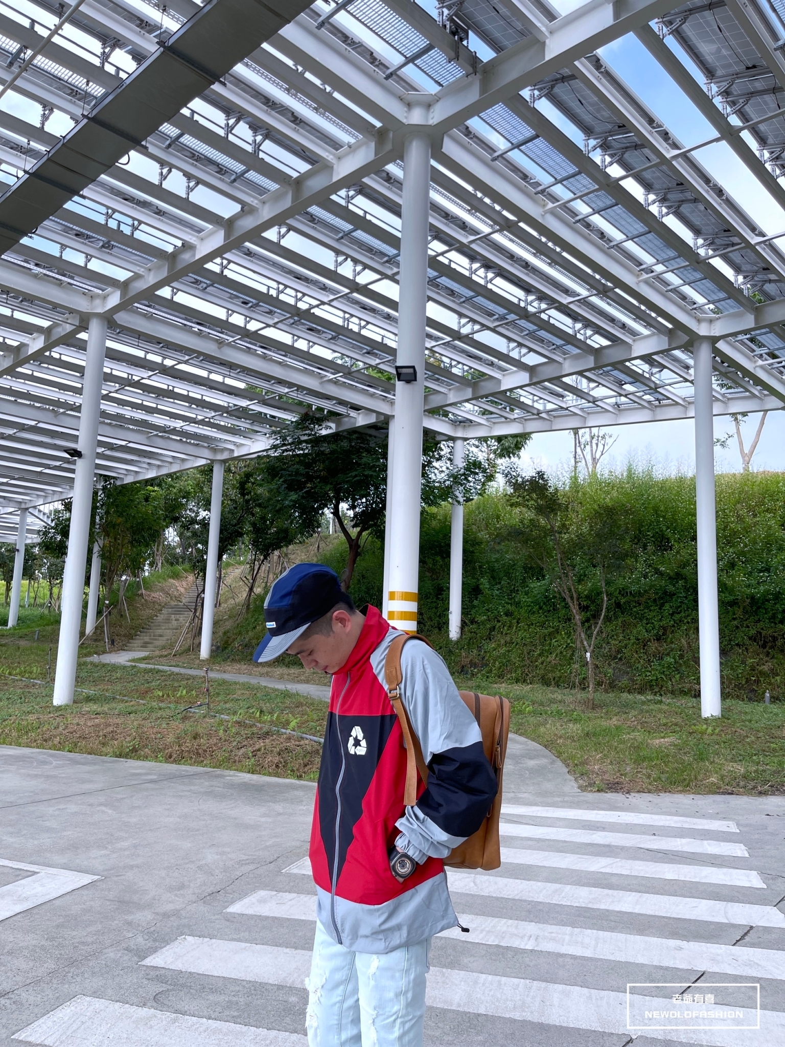 『新品上市』三角撞色拼接立領防風外套(NOF2109A105)-紅